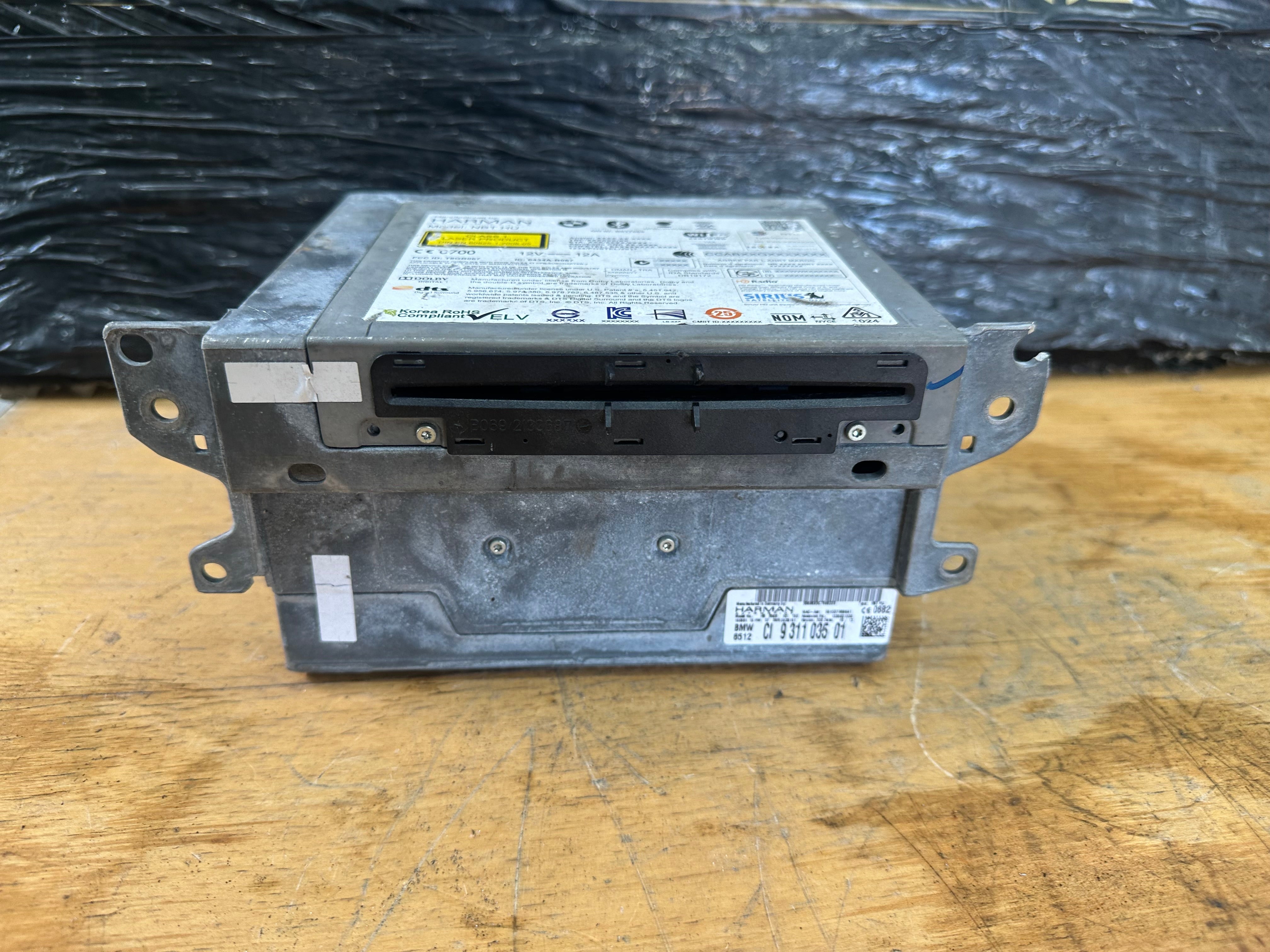 BMW 5 Series 2009-2015 Stereo Radio CD Head Unit (9311035) (931103501)