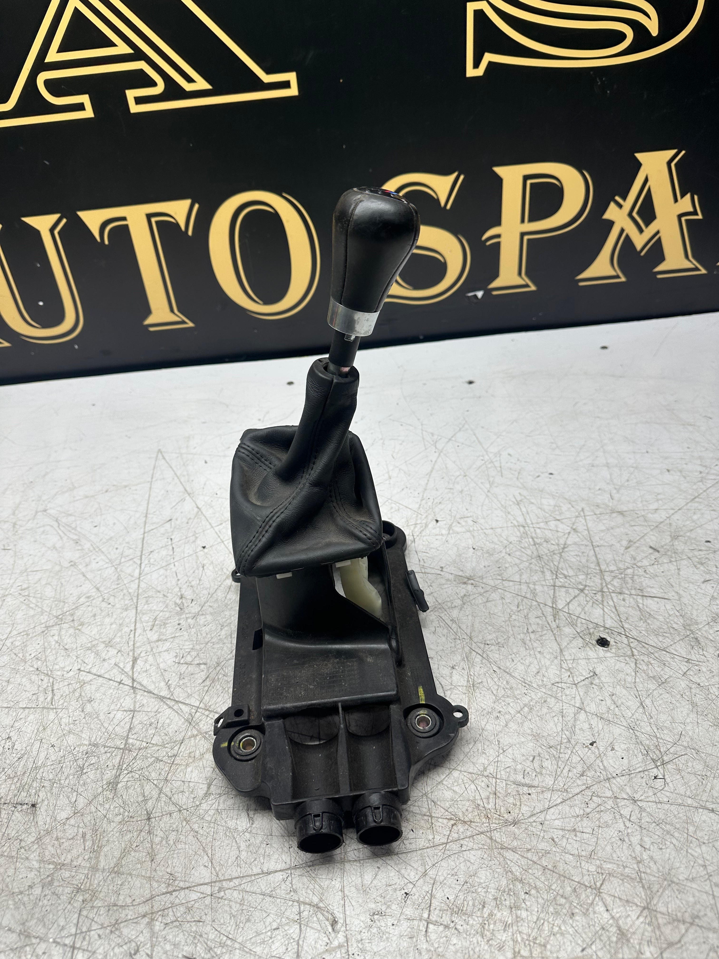 BMW 1 Series F40 1.5 Petrol Manual Gear Stick / Shifter (2020)