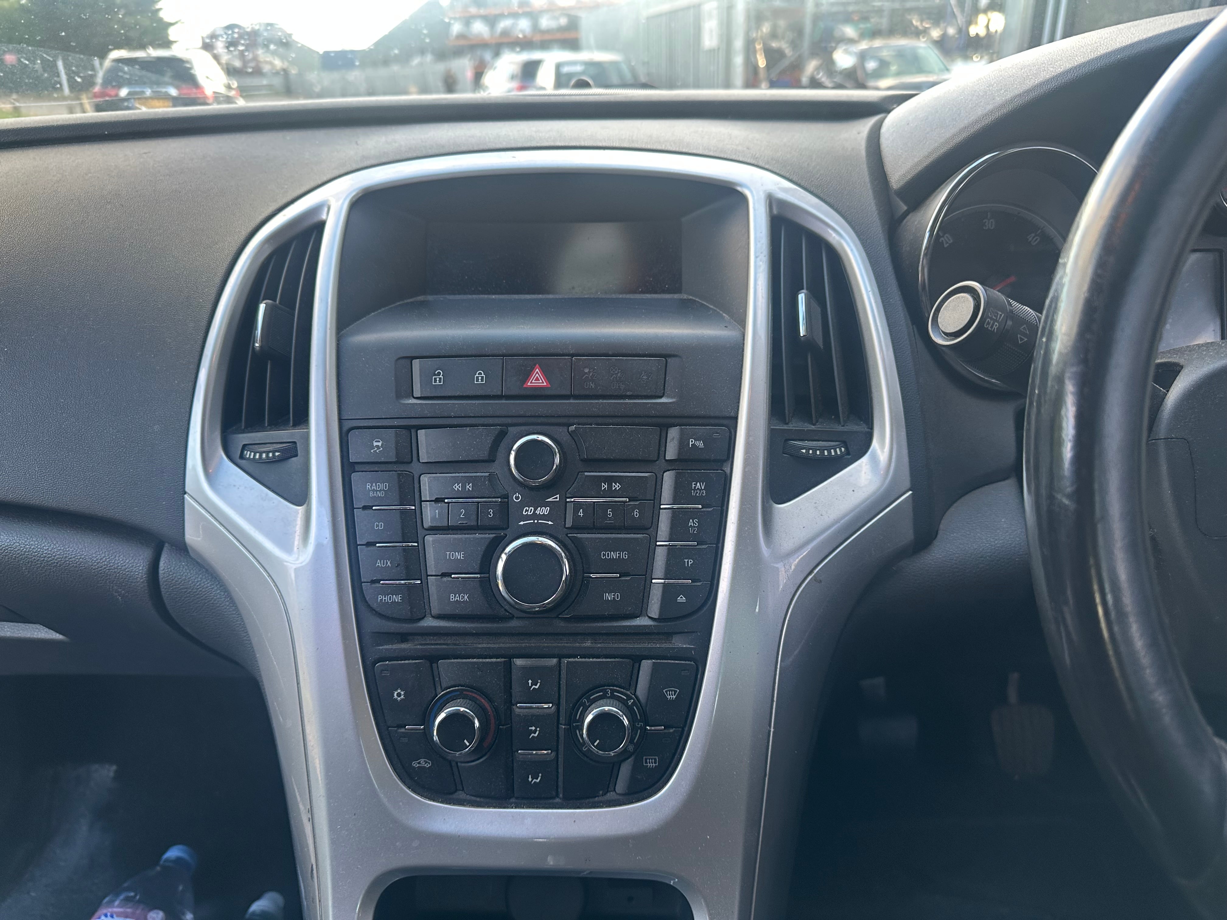 Vauxhall Astra SRi CDTi 2010 For Parts or Full Vehicle Sale (Price For A Wheel Nut Only)