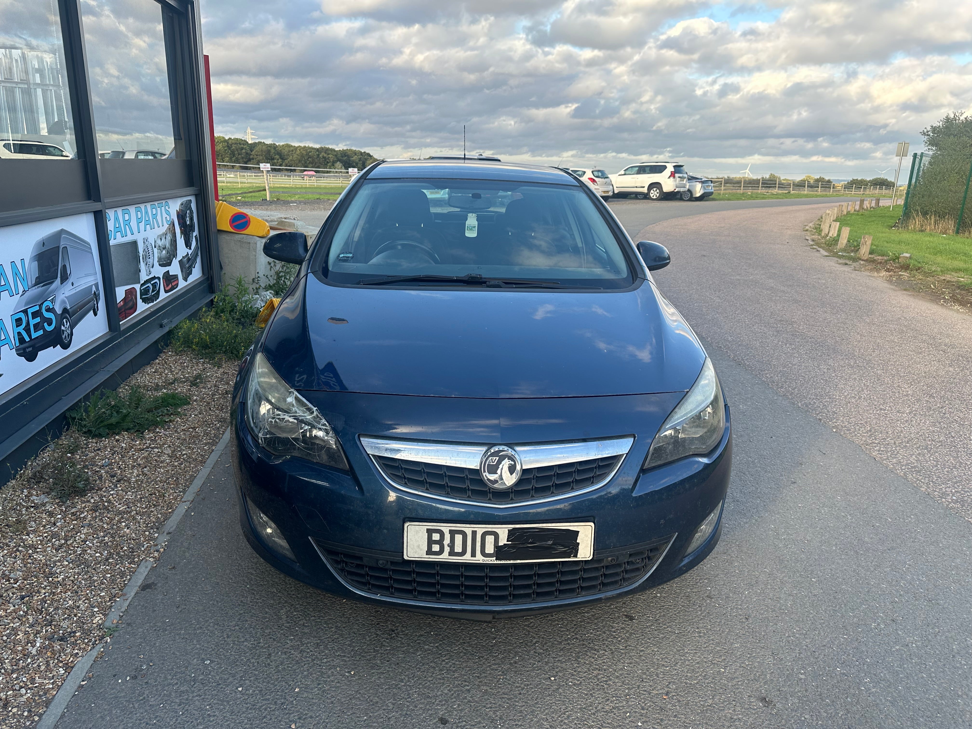 Vauxhall Astra SRi CDTi 2010 For Parts or Full Vehicle Sale (Price For A Wheel Nut Only)