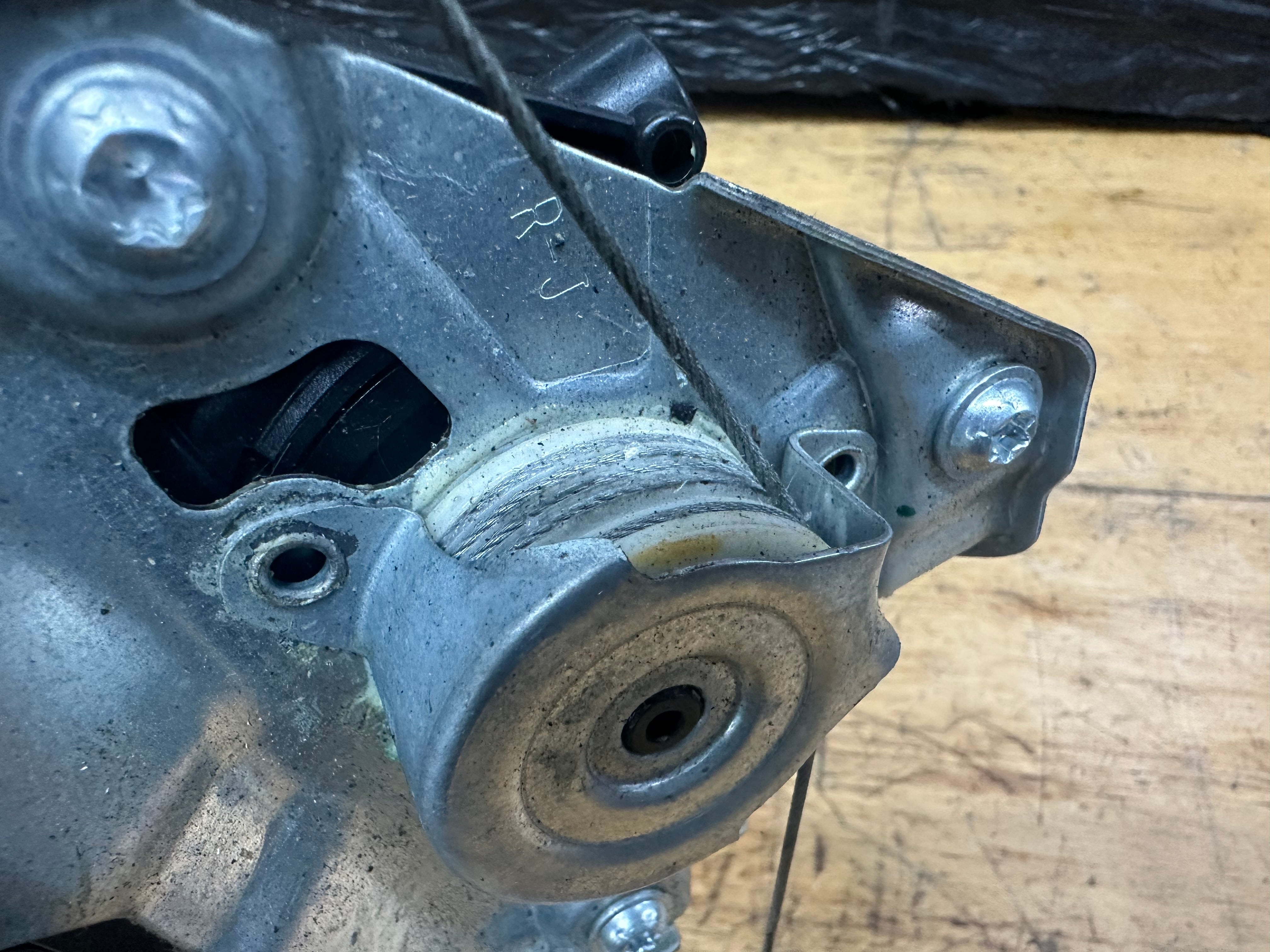 Nissan Juke 2019–On Window Regulator Front Right O/S/F (WR19-071) (80750 6PA1A)