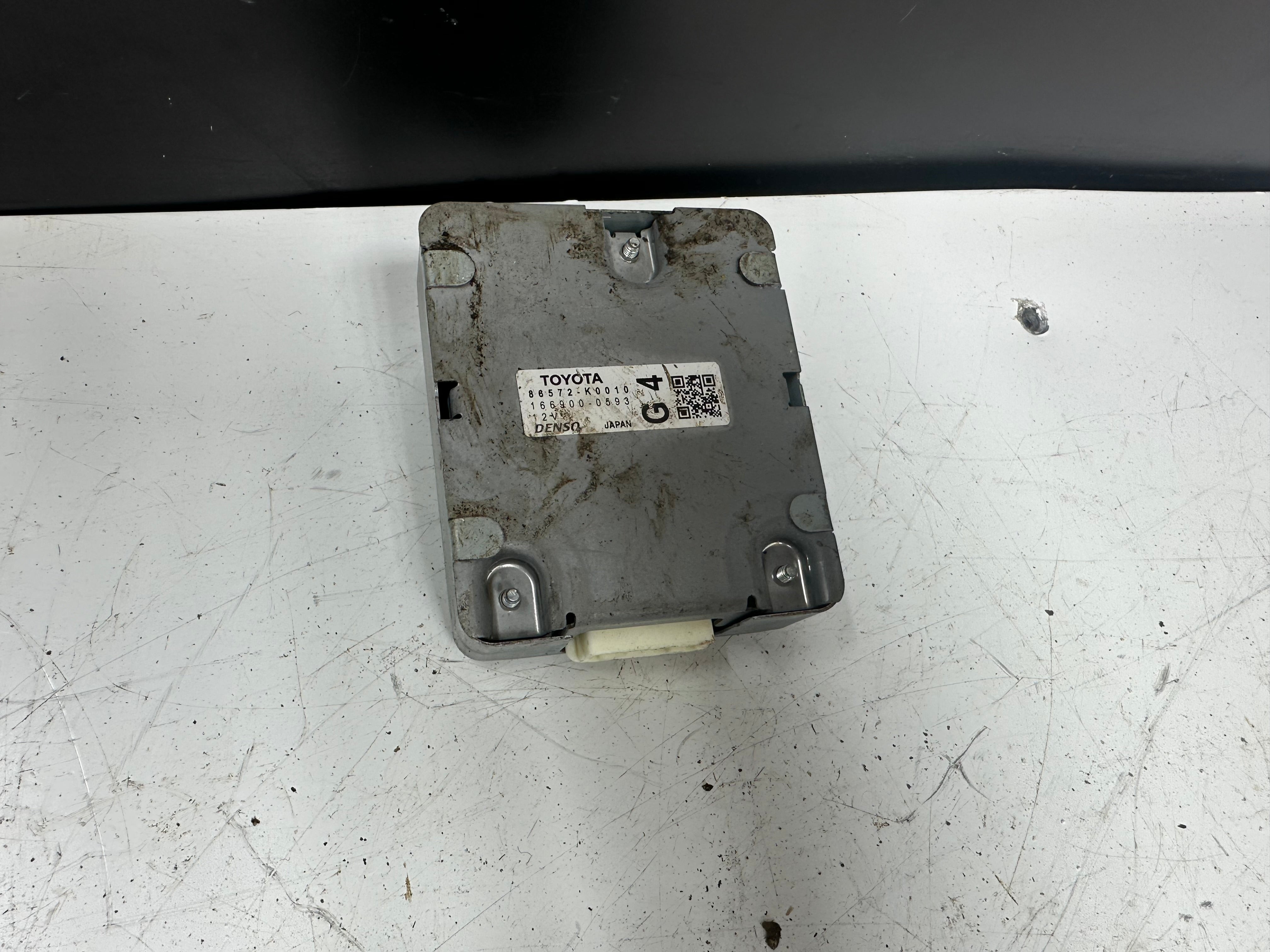 Toyota Yaris 2020 Denso Sensor Control Unit (86572-K0010) (166900-0593)