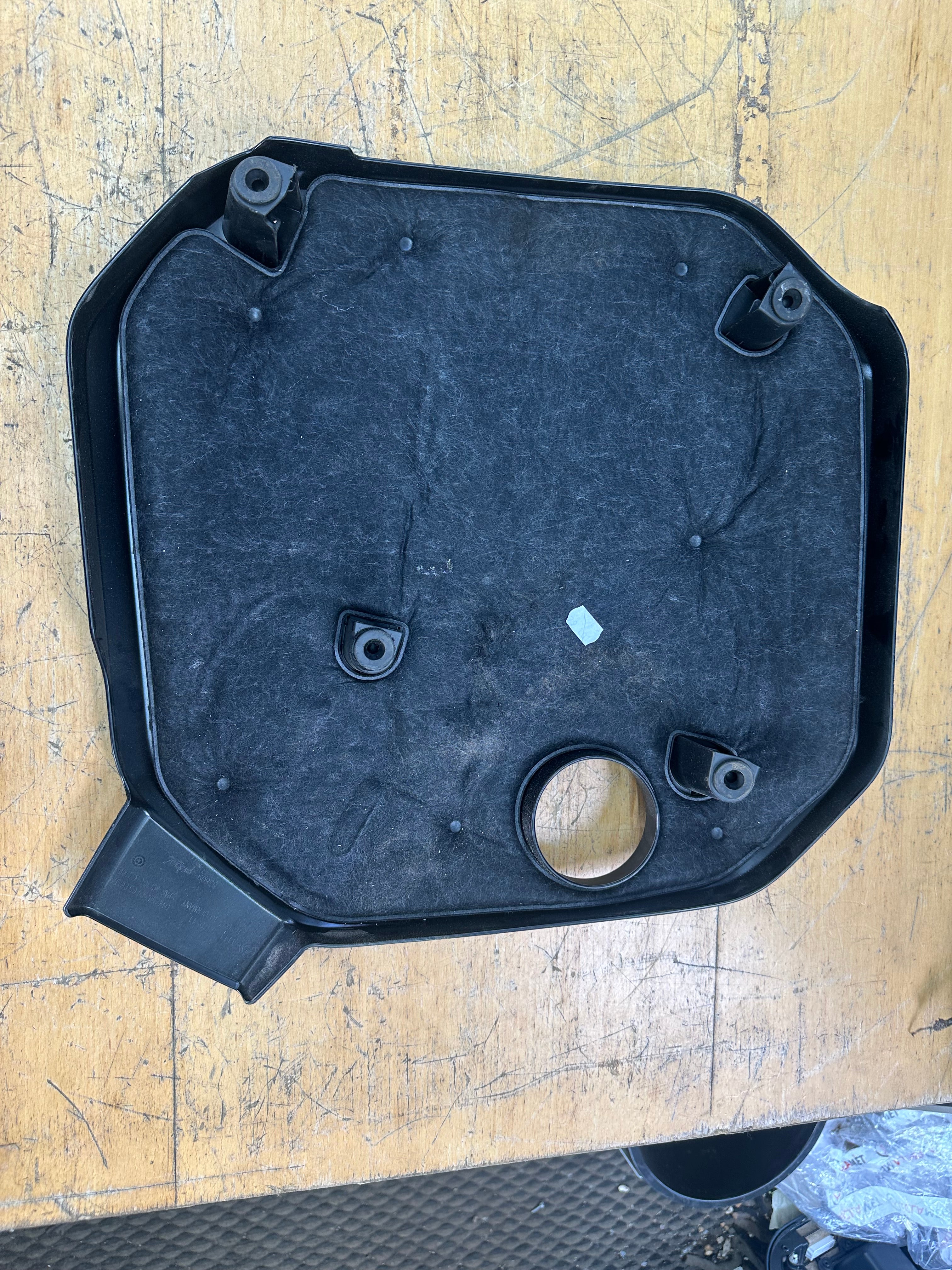 BMW 3 5 6 X3 X4 Series G20 G21 G30 G31 G32 G01 G02 Engine Cover 2.0d B47 (8579541)