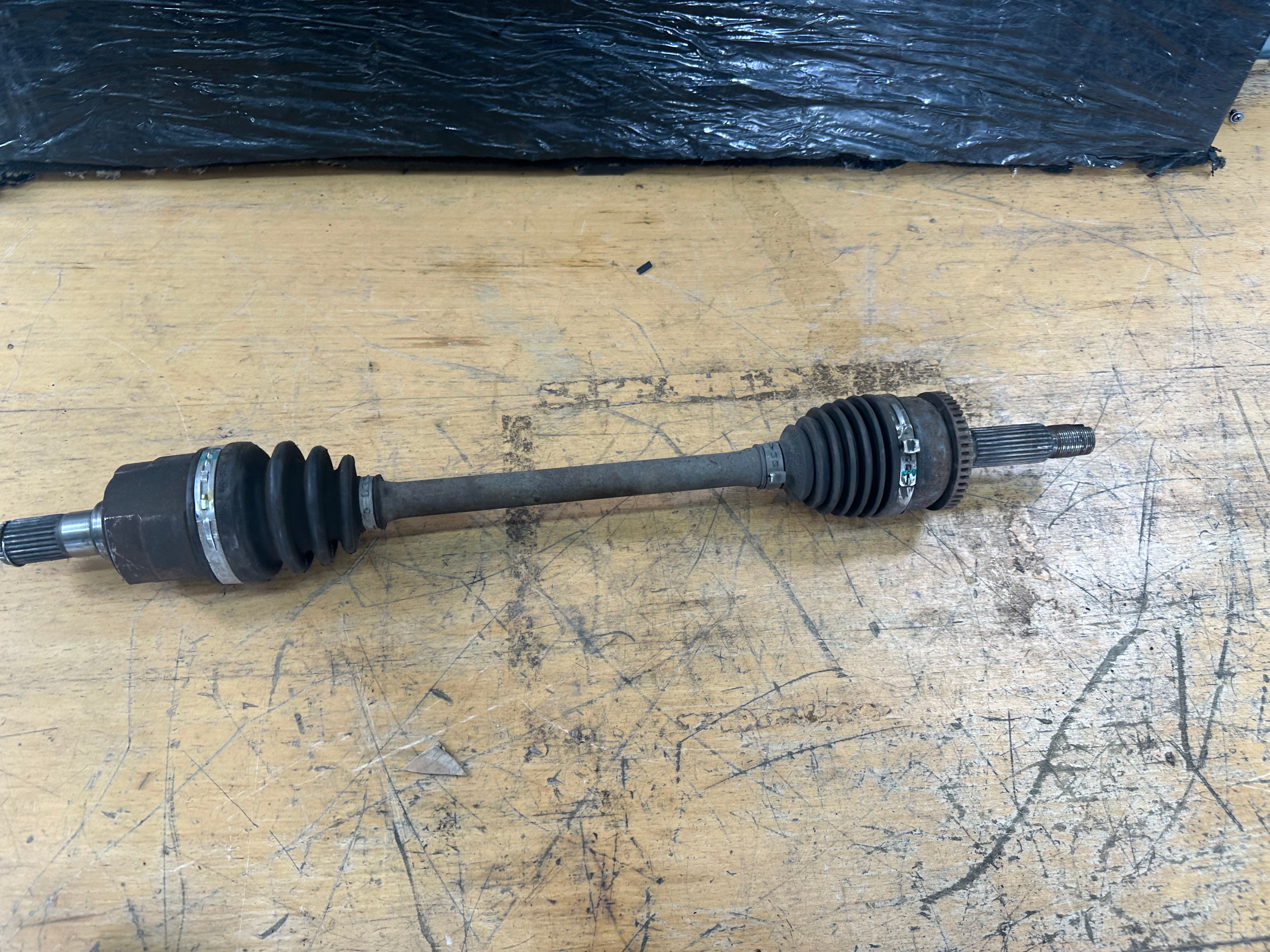 Hyundai i10 Front Left Passenger Side N/S/F Driveshaft (7155-029)