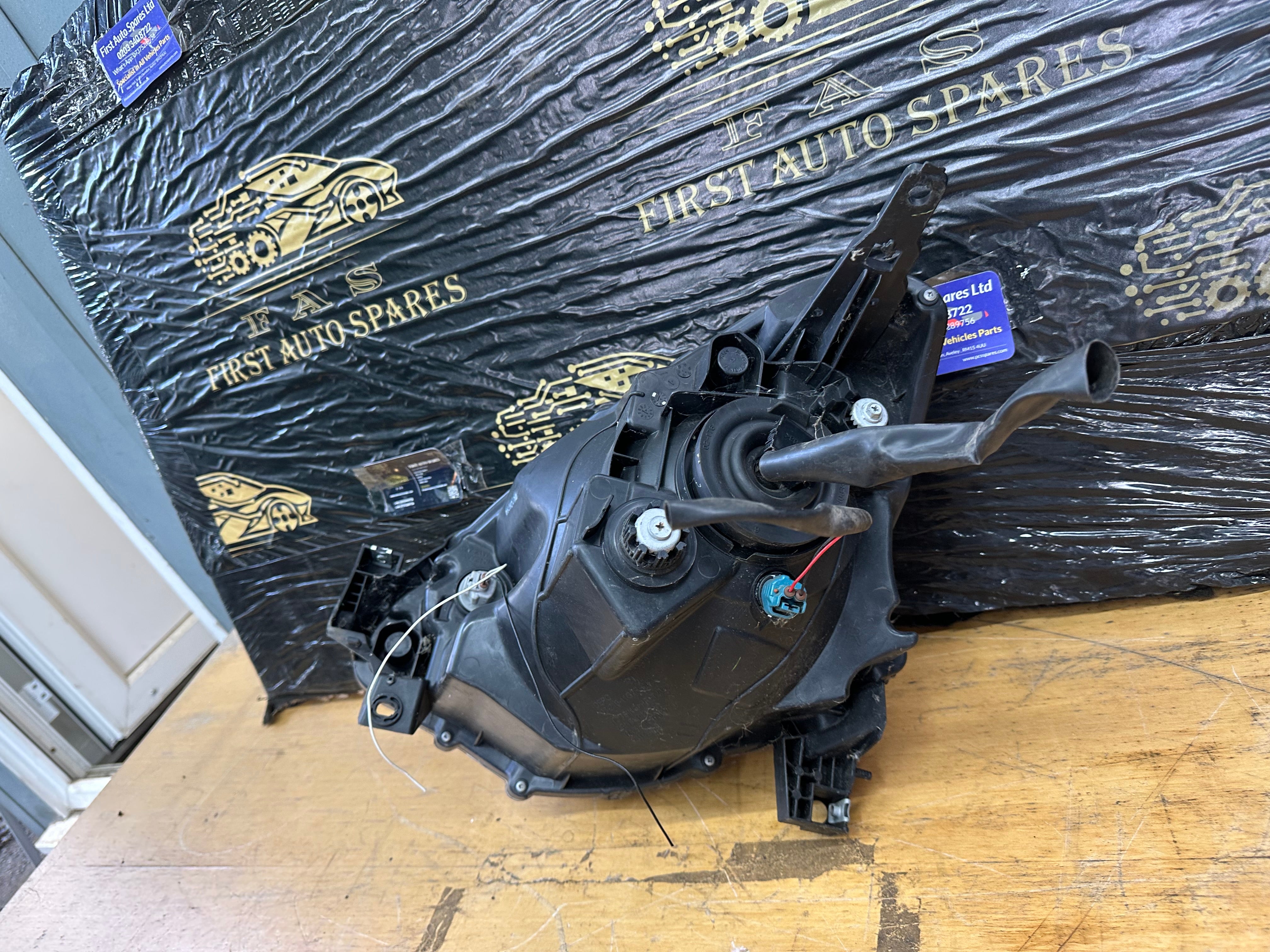 Nissan Micra 2014 Right Driver’s Headlight (80-215-11G2R-M)