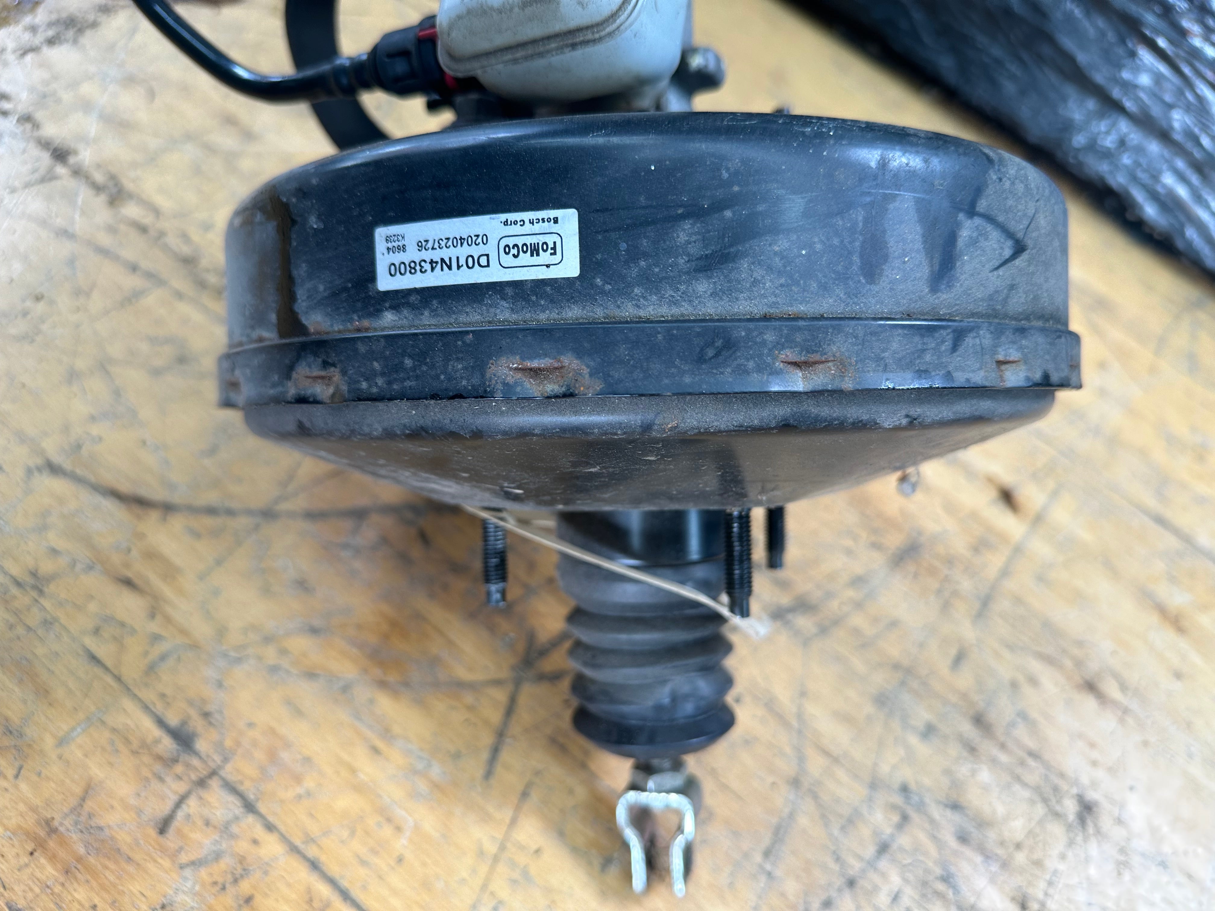 Mazda 2009 1.2 Petrol Brake Servo and Cylinder (D01N43800) (0204023726)