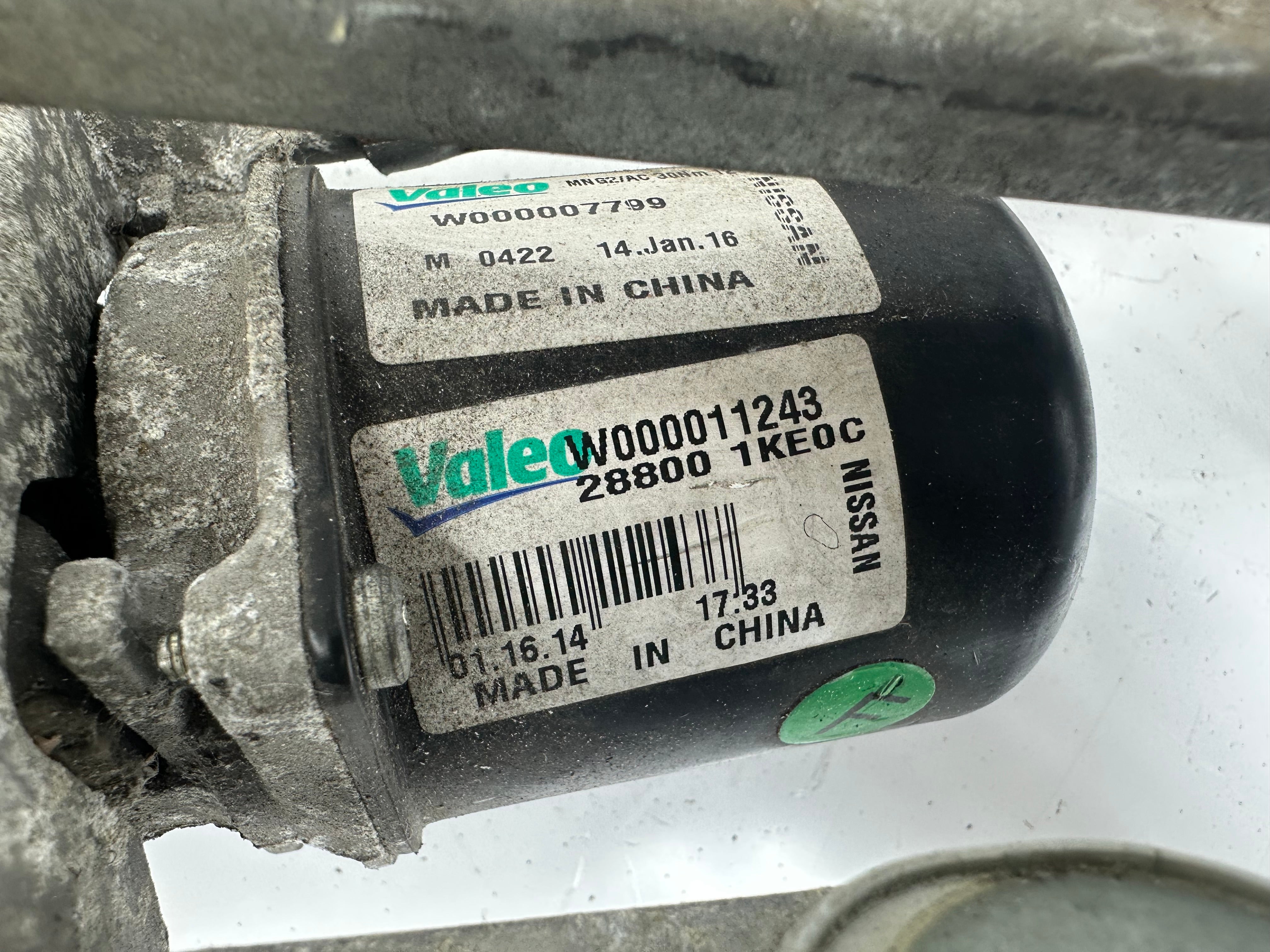 Nissan Juke Front Wiper Motor & Linkage (28800 1KE0C, W0000011243)