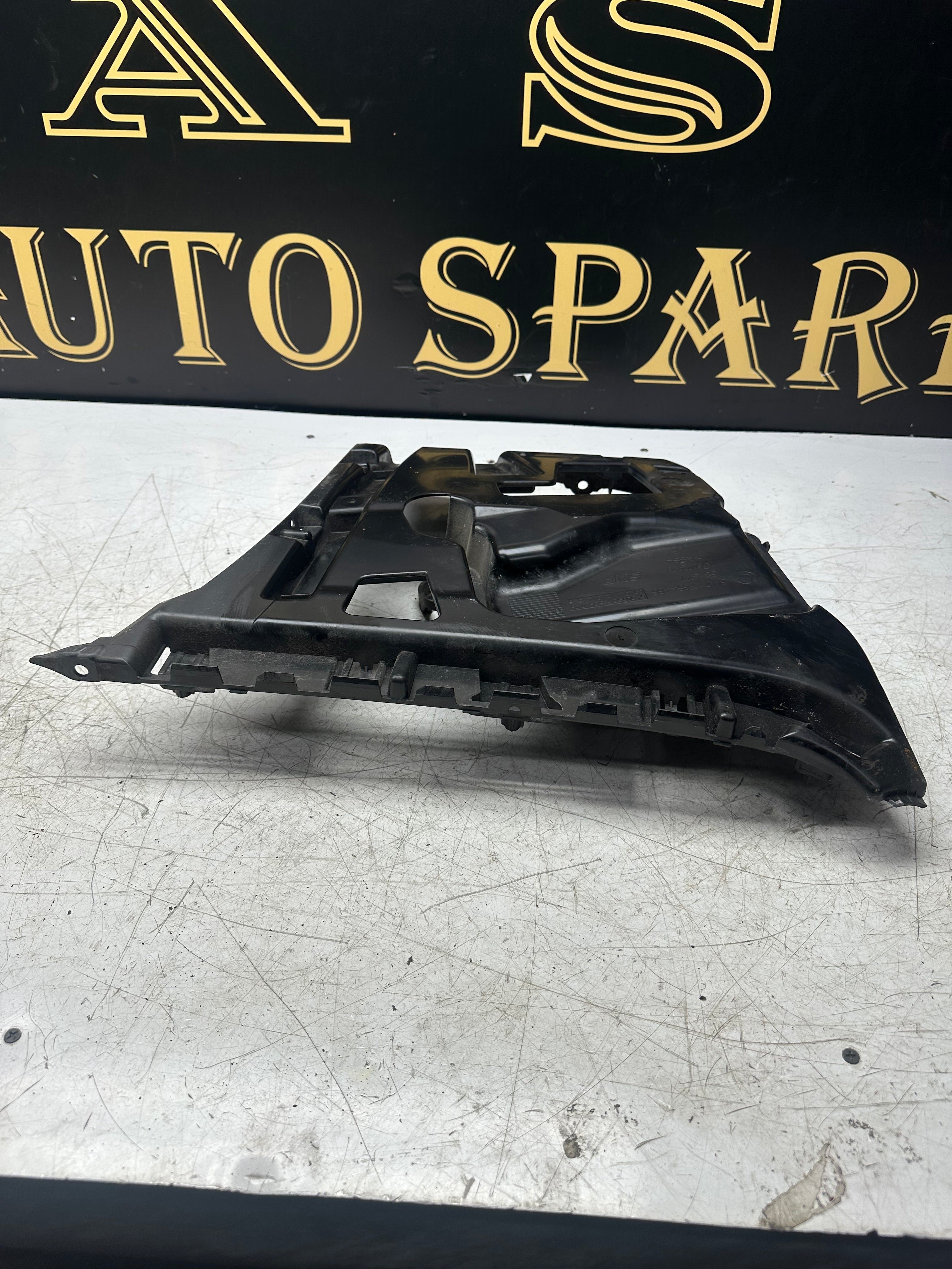 BMW 3 Series F30 Rear Right Bumper Guide (2011–2019)(51127384466)