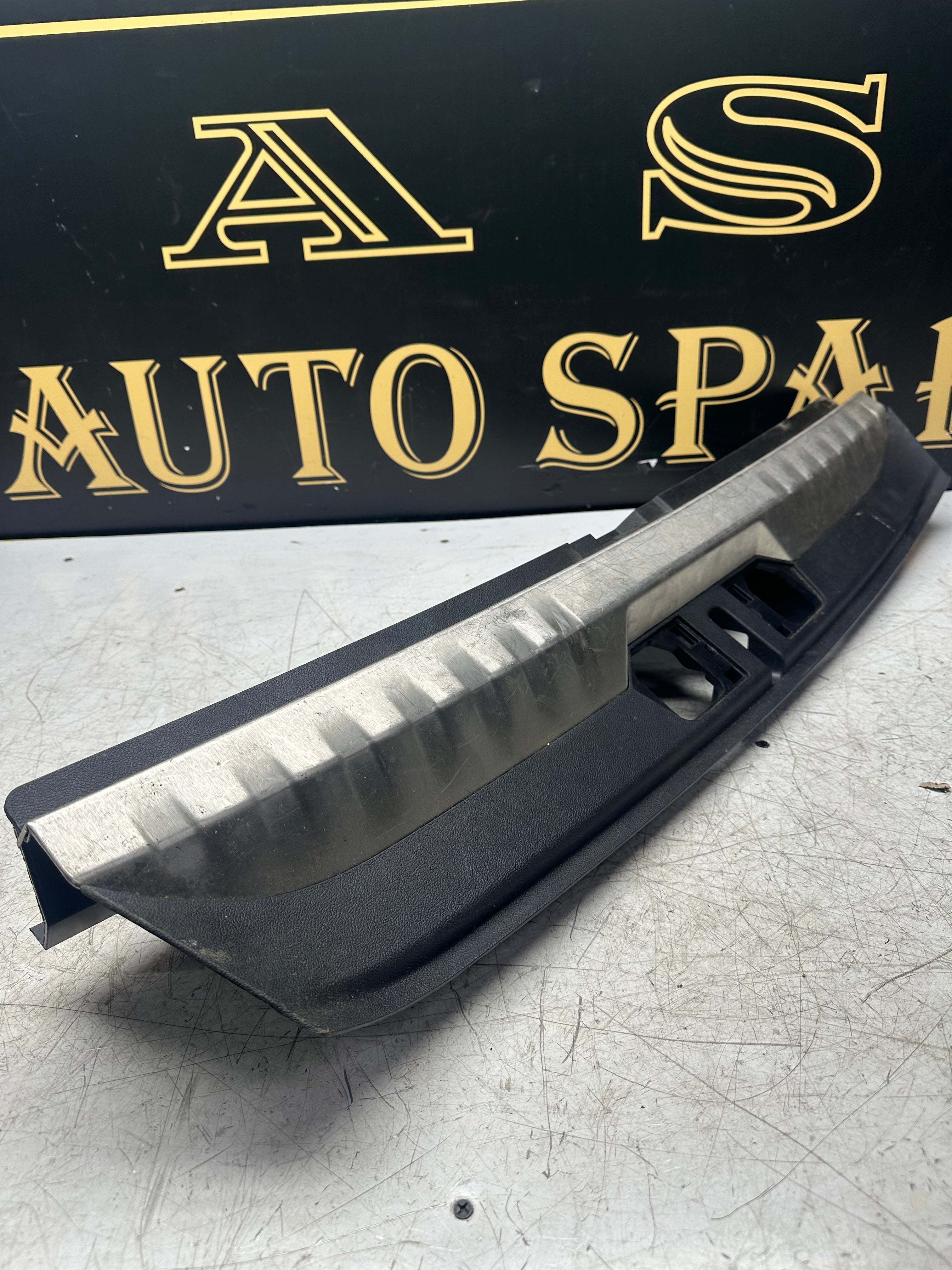 BMW 3 Series G21 Estate Boot Lock Cover Trim Panel 7940931 – 2019–2025