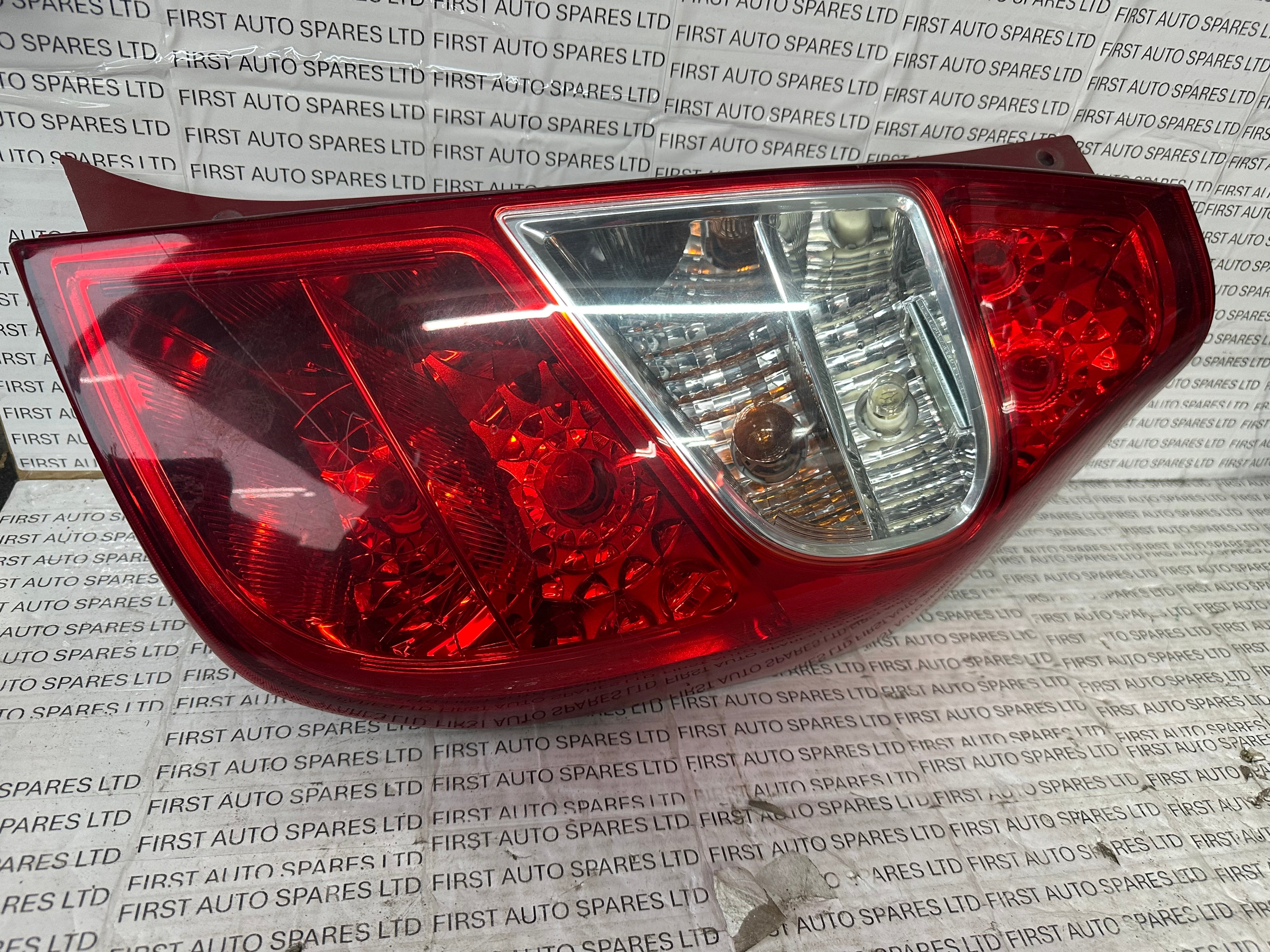 Hyundai i10 Right Rear Tail Light TYC (92402-0X110)