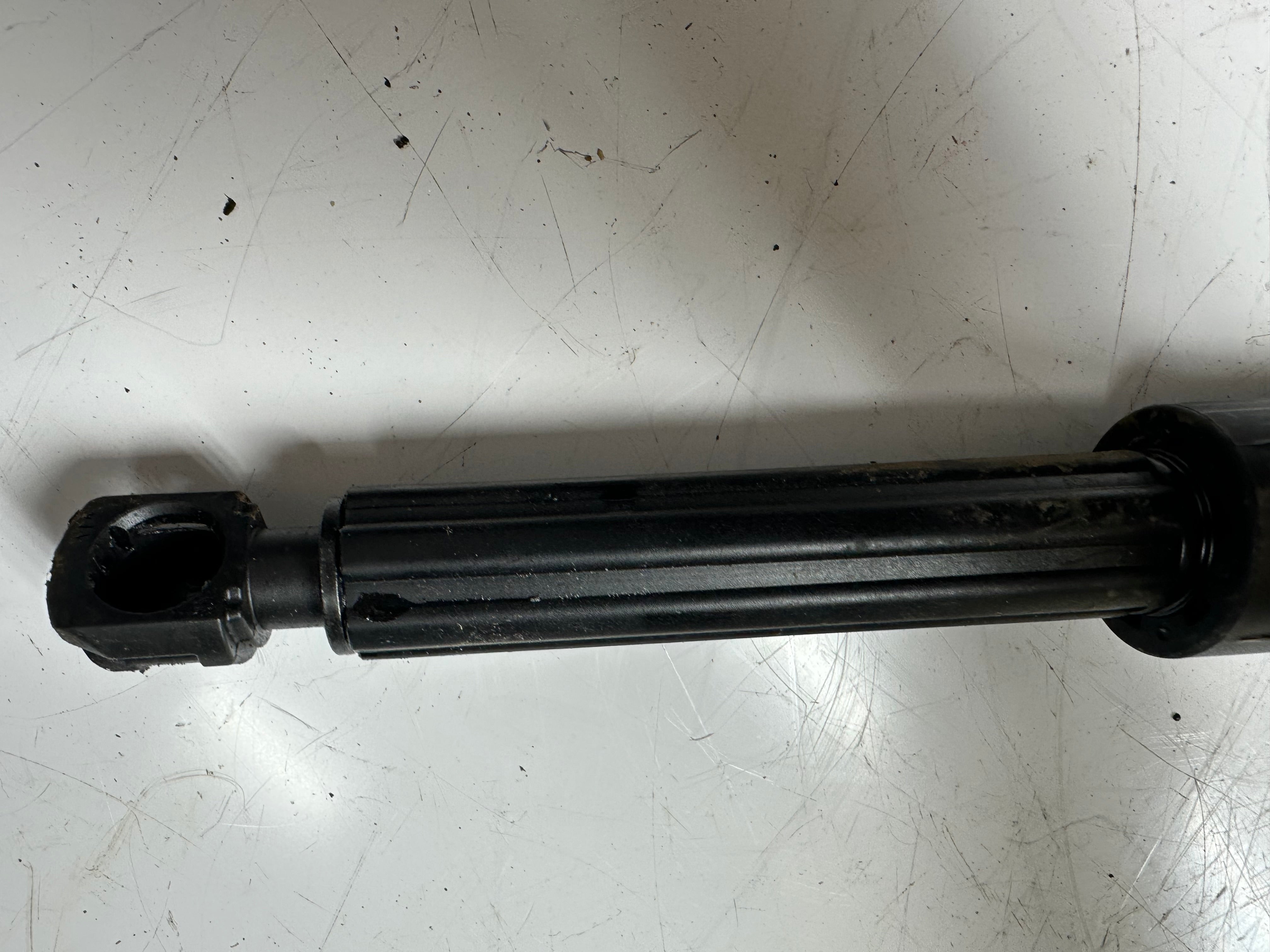 BMW 3 Series G20 G21 G28 L/R Tailgate Gas Strut (7453413-10) (C86009-106)