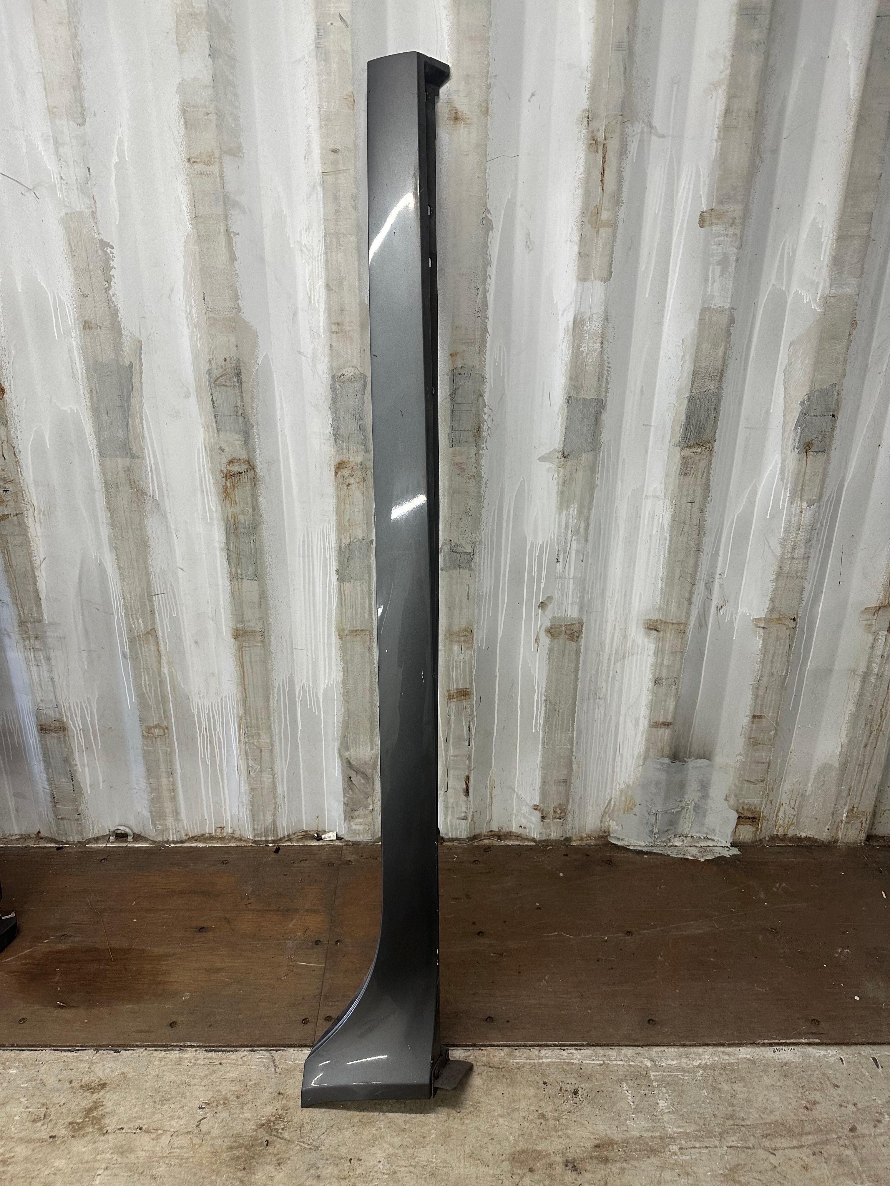 Jaguar XE Side Skirt Right – 2015–2024 (GREY)