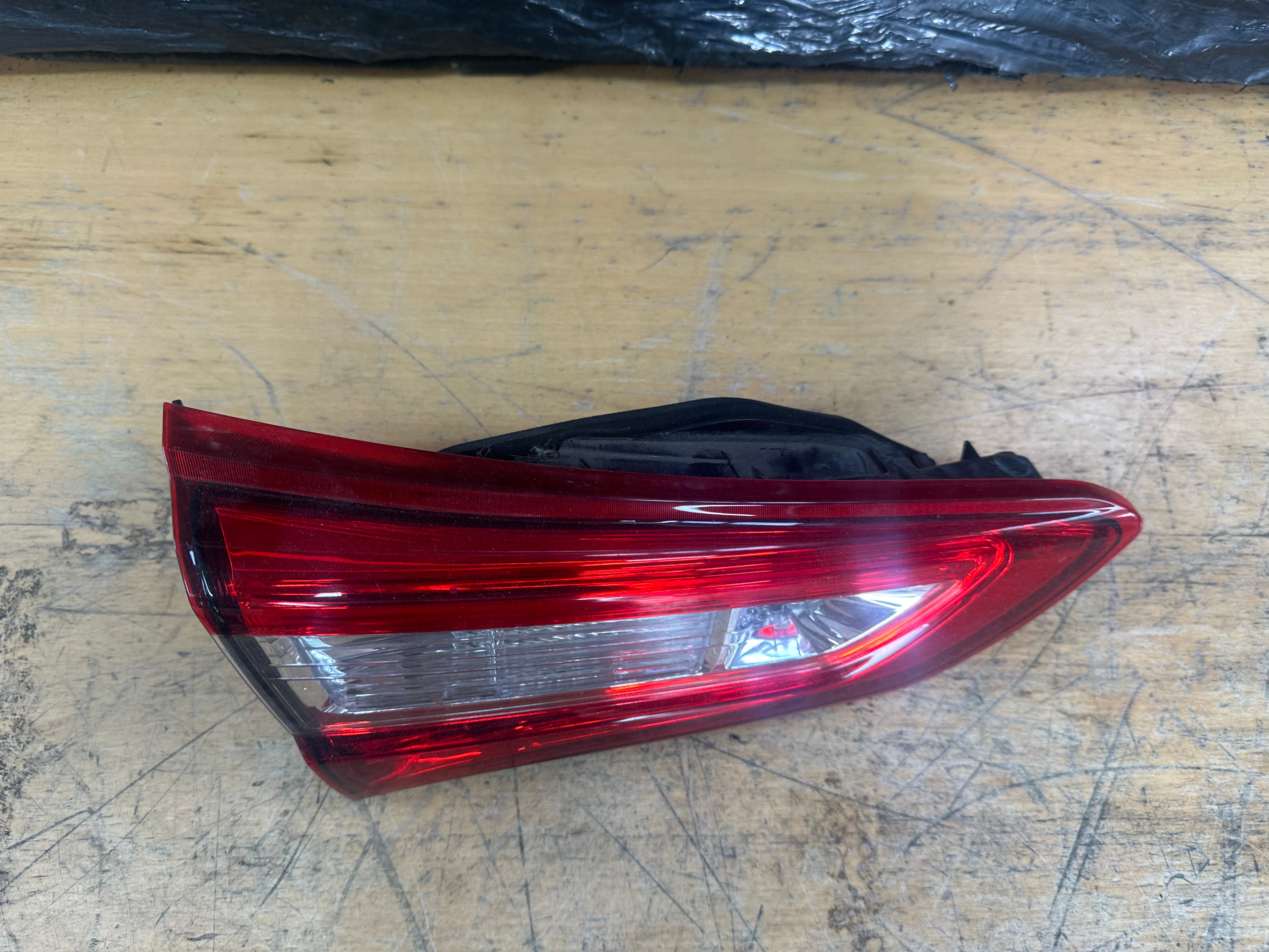 Toyota Yaris III 2017-2020 Passenger Left Rear Boot Light (0D-206)