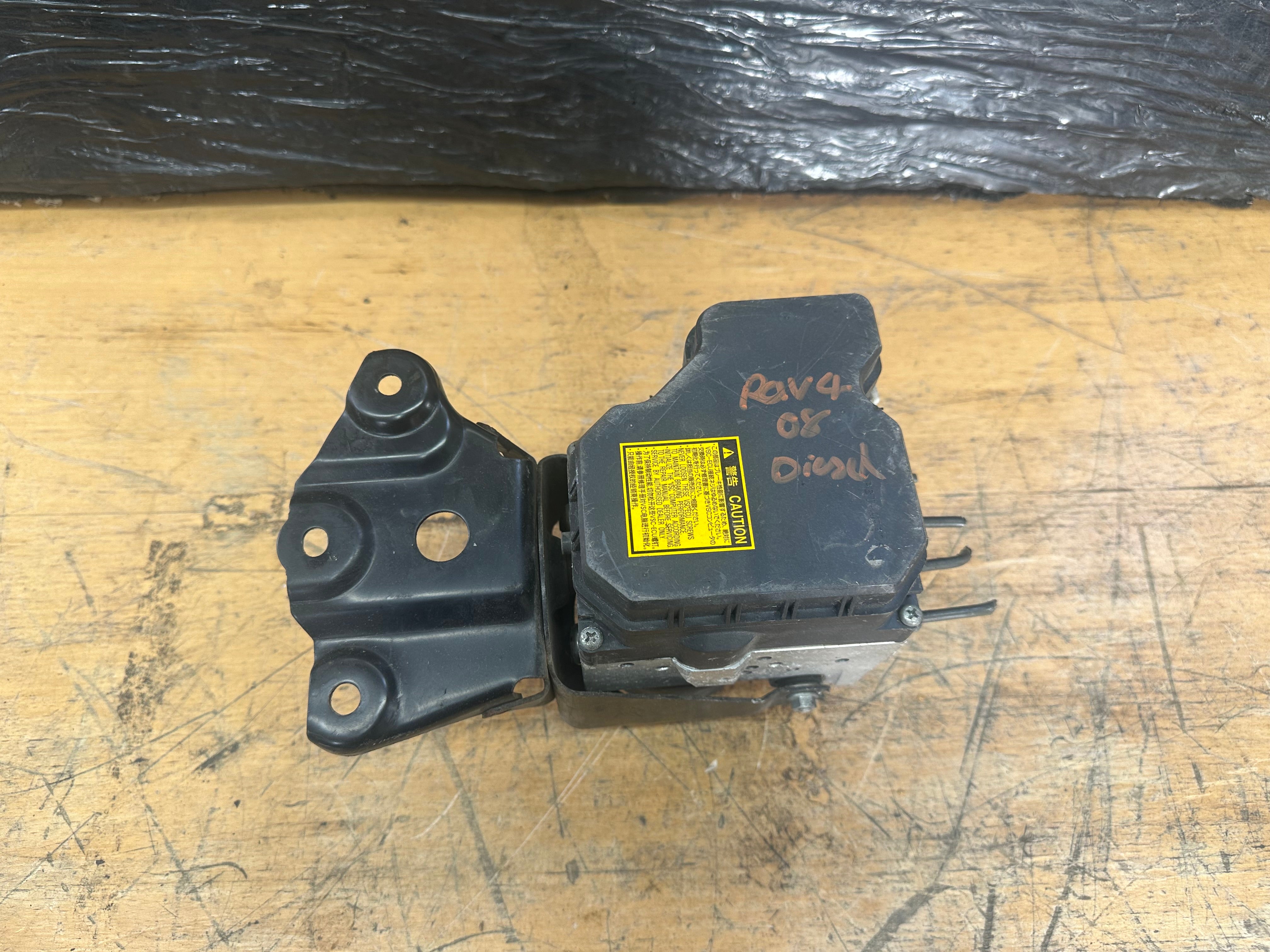 Toyota RAV4 2005-2010 2.2 Diesel Hydraulic ABS Brake Pump (44540-42100)