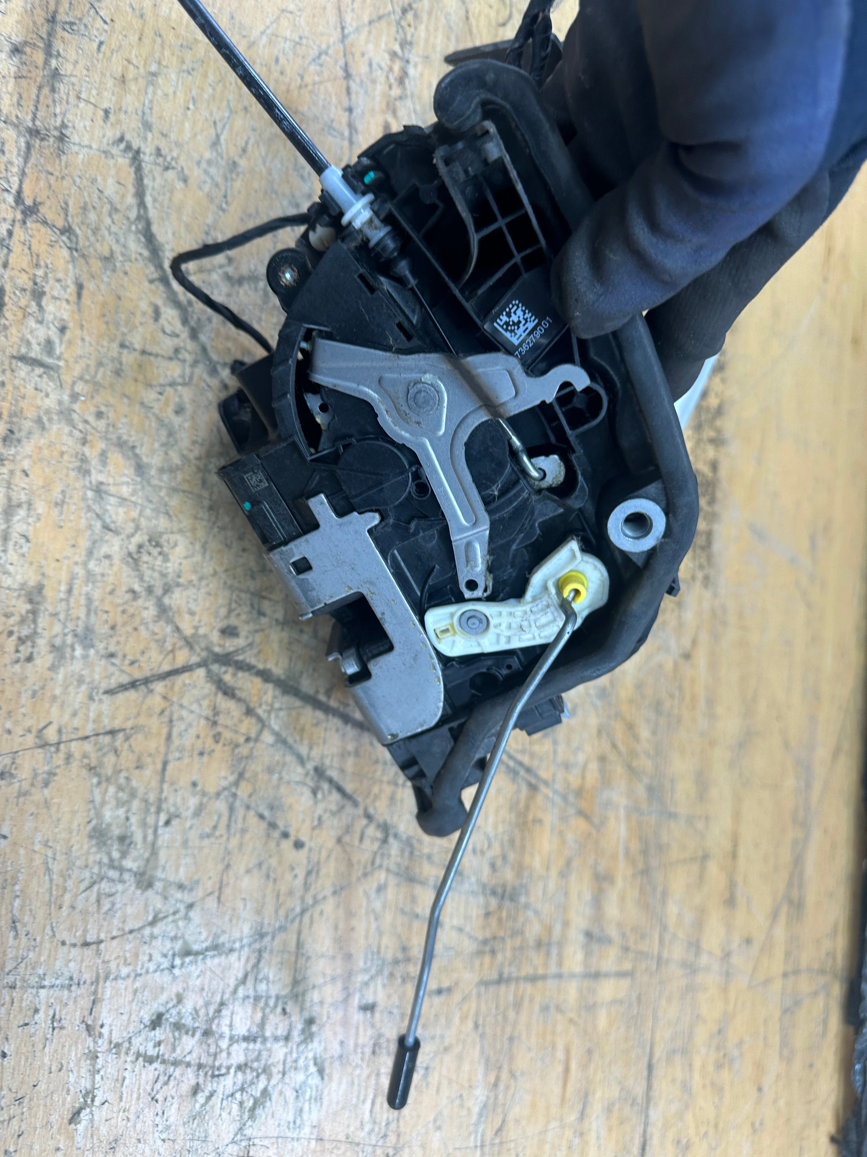 BMW X6 F16 X5 F15 Right Front Driver’s Door Lock & Handle (7362790) (184278-10)