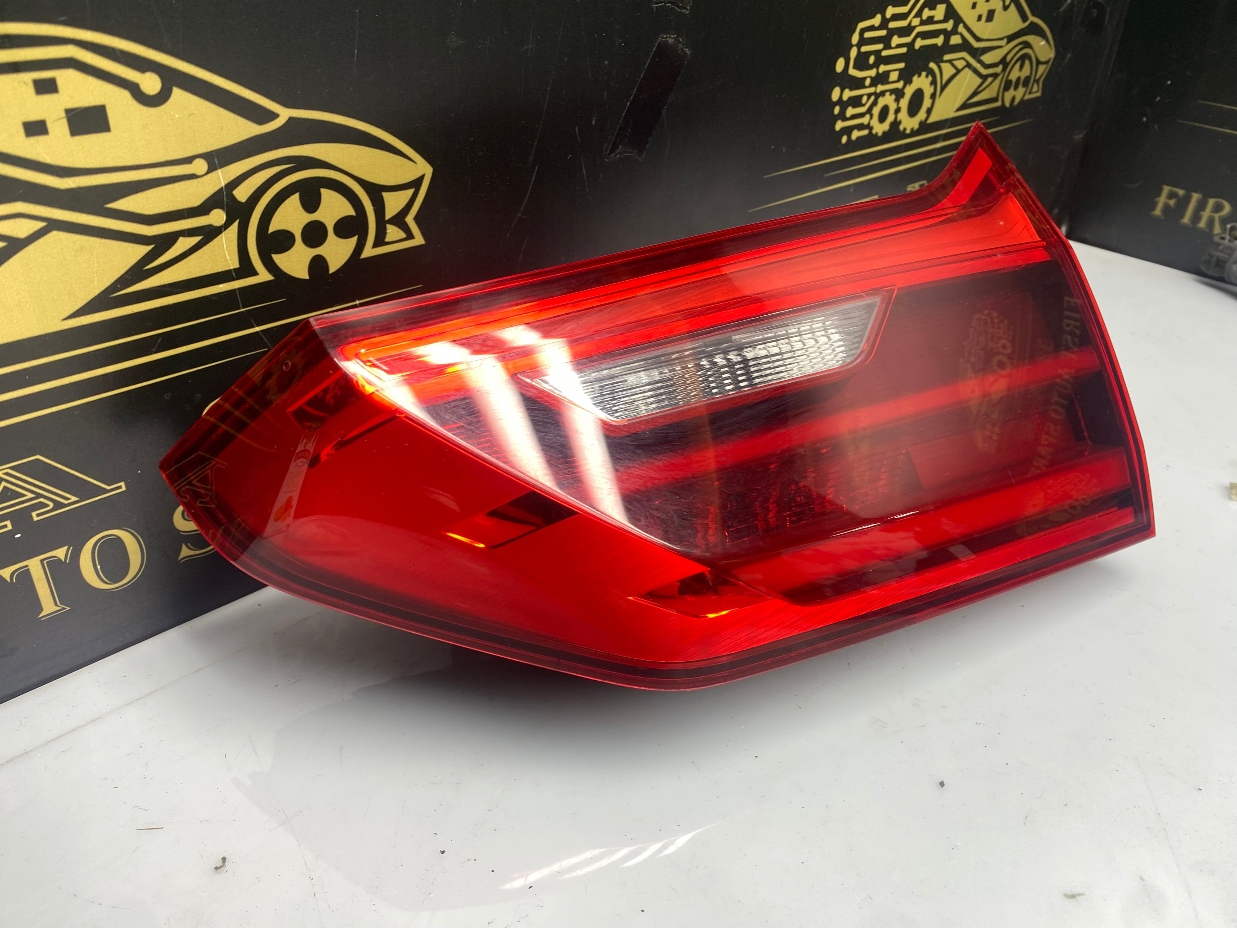 BMW 5 Series G31 Rear Right Tailgate Tail Light Lamp – 2017–2023