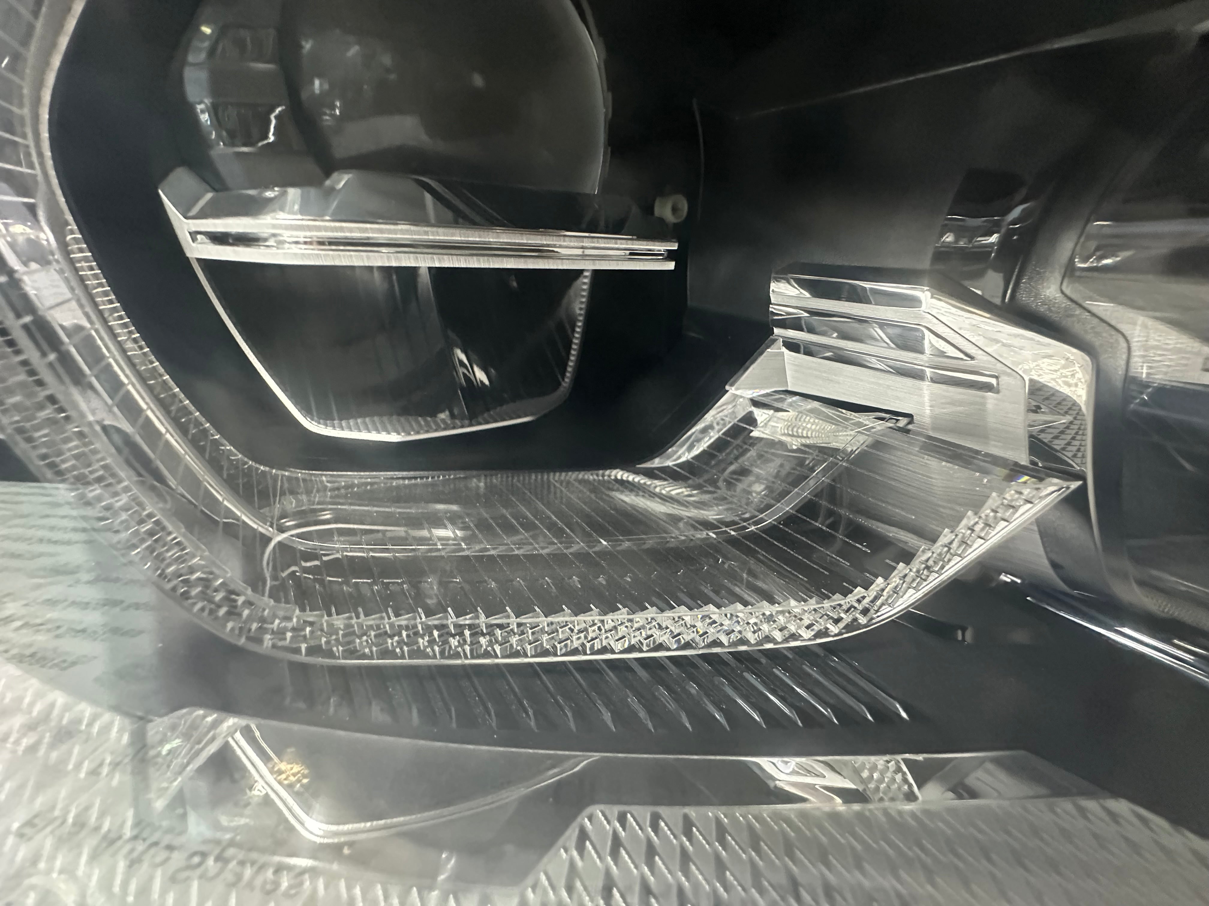 BMW 5 Series G30 G31 Adaptive LED Right Headlight (7439194-04)