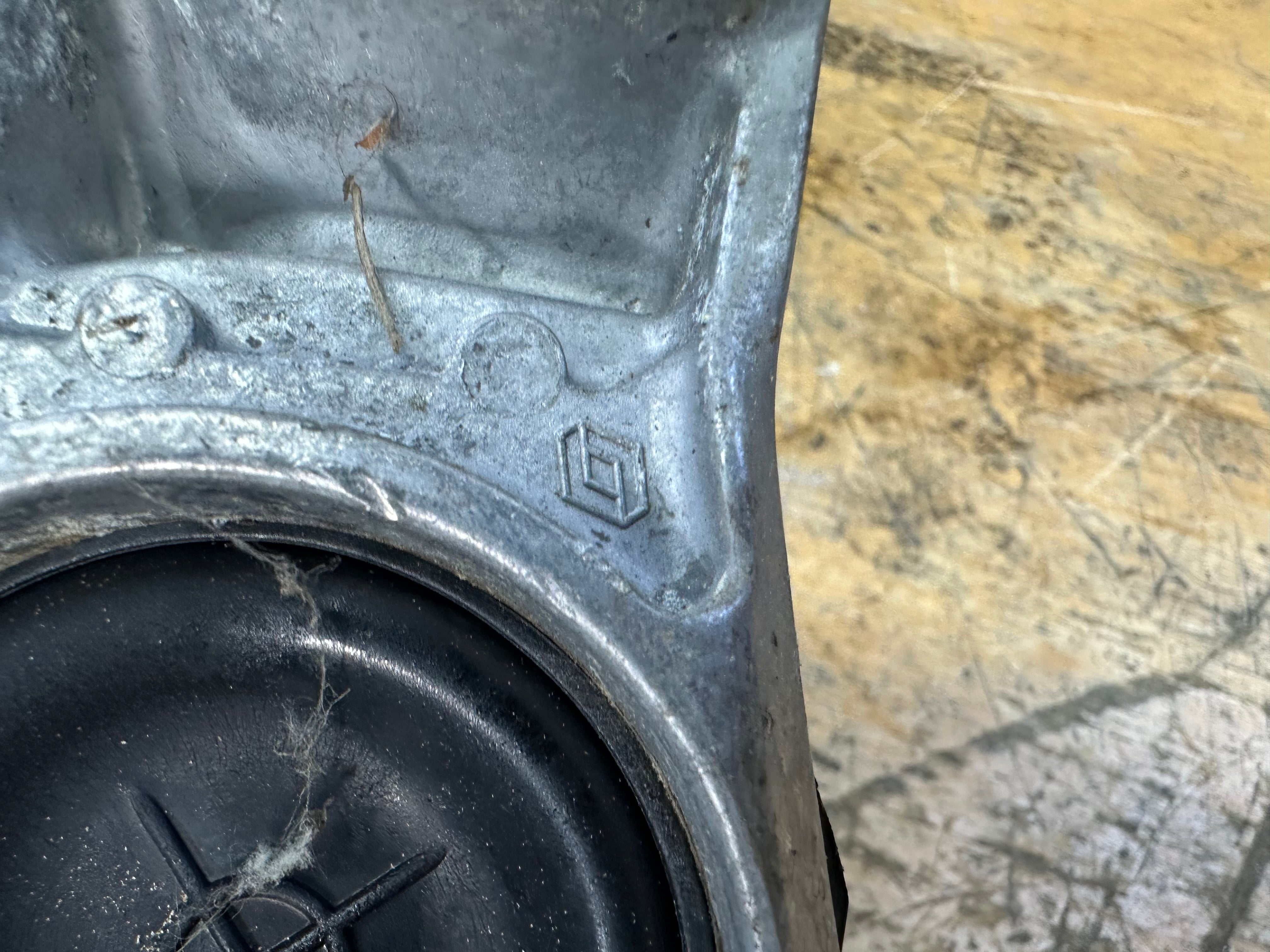 Nissan Juke MK2 2019–2023 Right Driver's Side Engine Mount Bracket