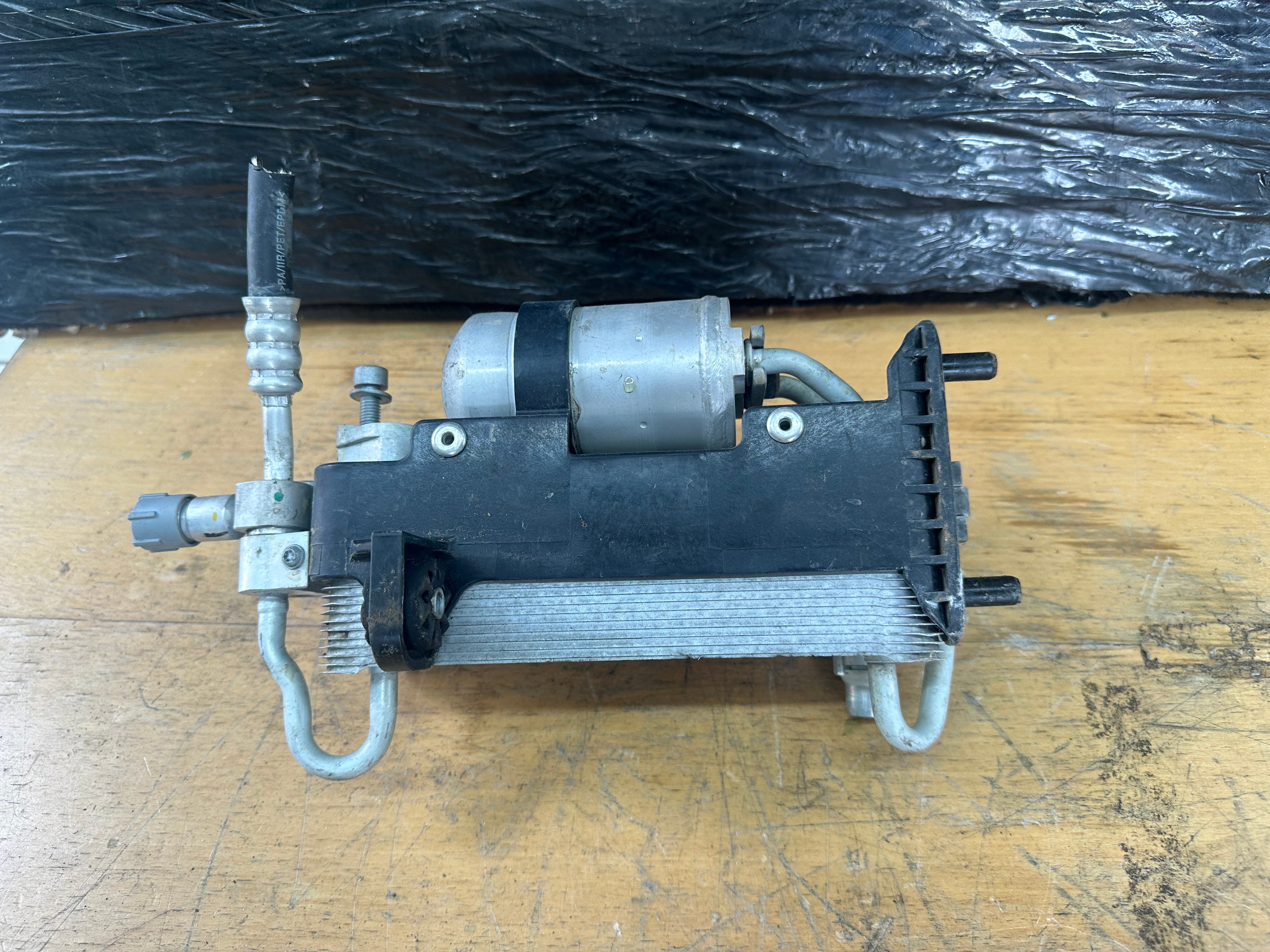 BMW 5 Series 540i xDrive G30 A/C Air Condition Condenser With Dryer (6842989-01)