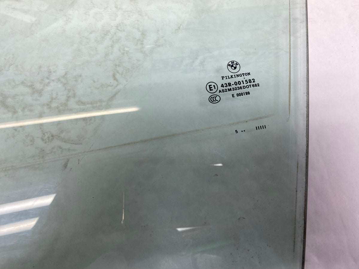 BMW 1 Series E87 Front Passenger Side Window Glass 2004–2011