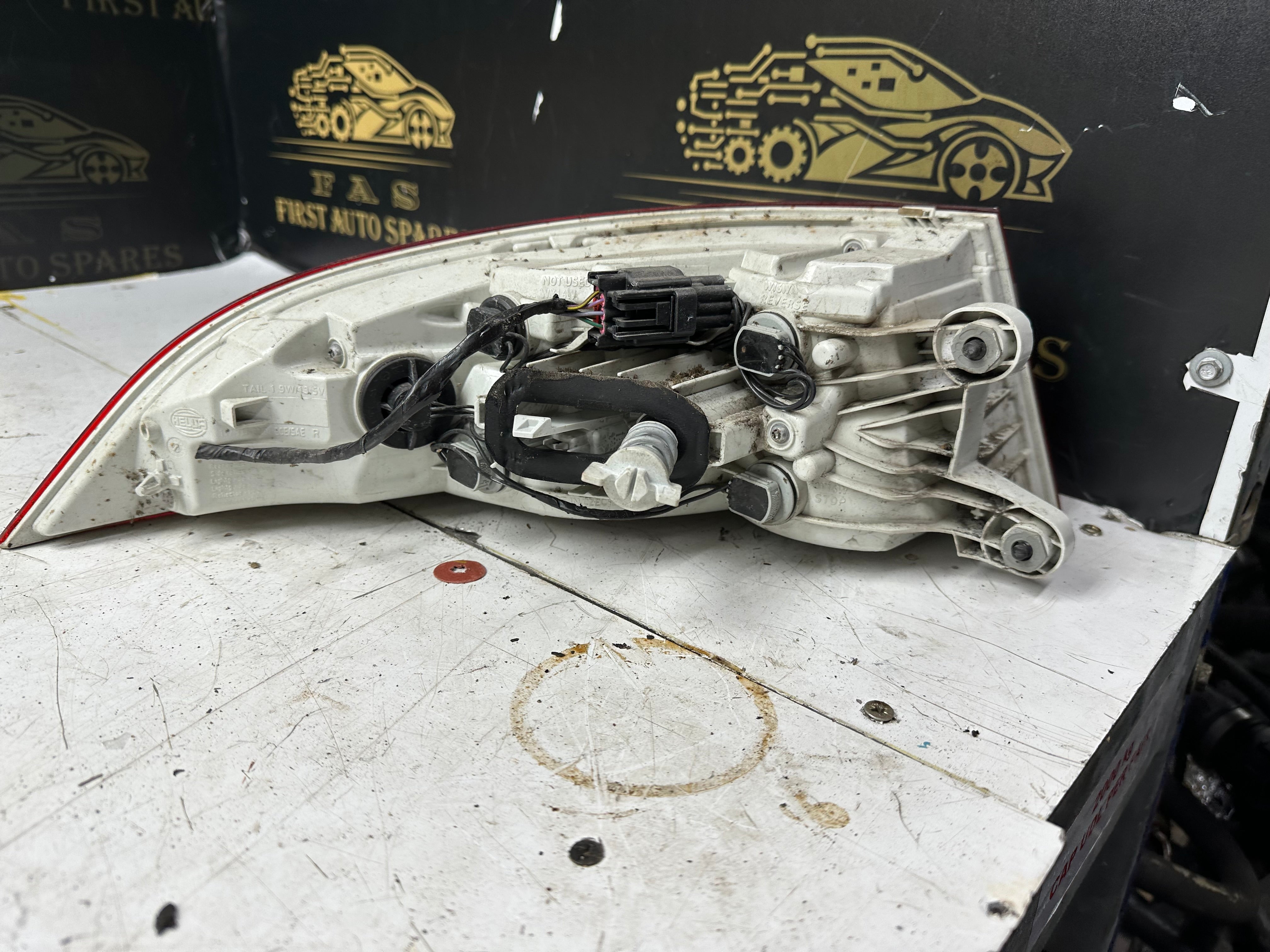 Jaguar XE / XF 2018 Right Outer LED Tail Light (GX73-13404-AE)