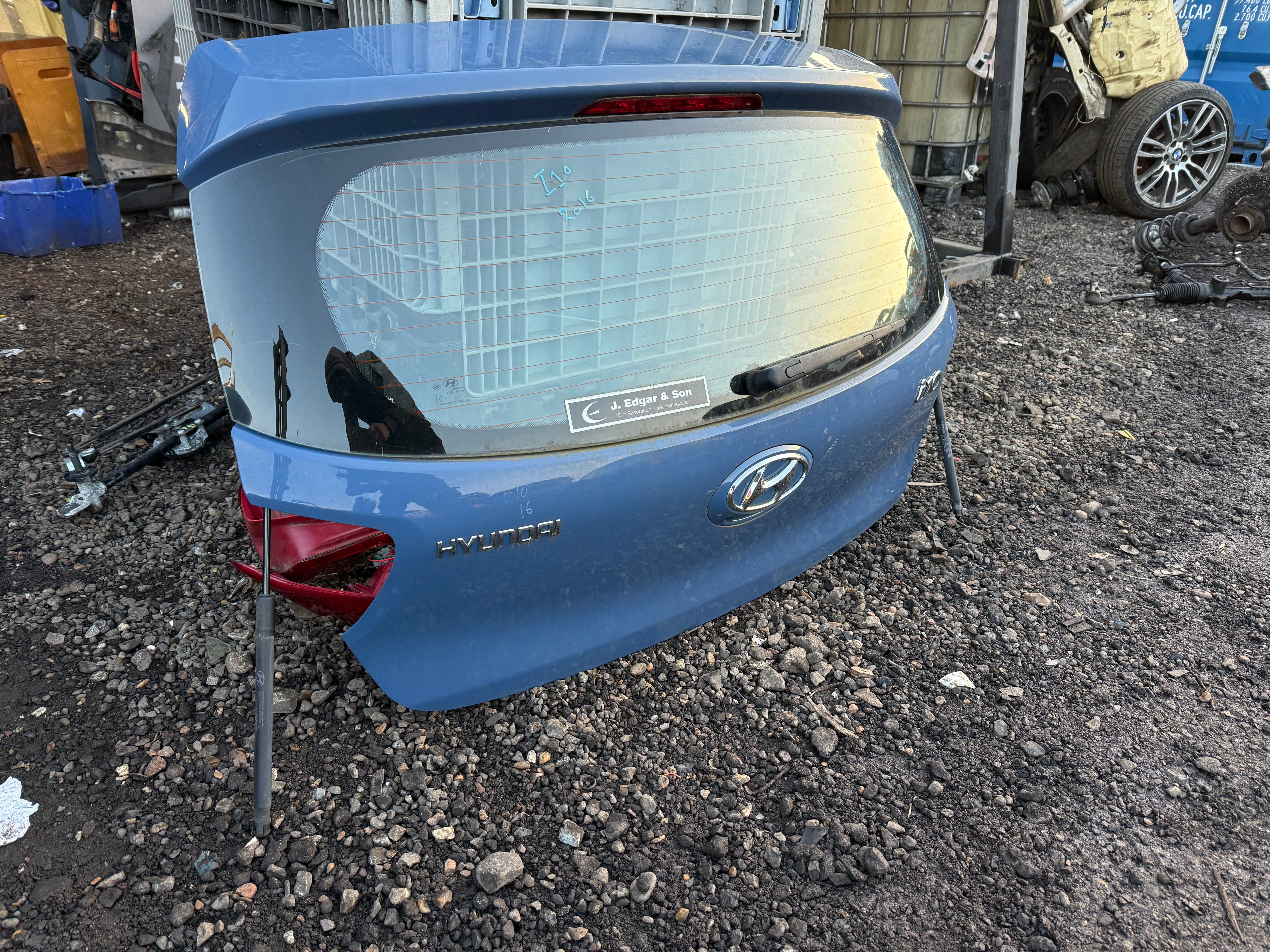 Hyundai i10 2016 Tailgate in Blue Colour
