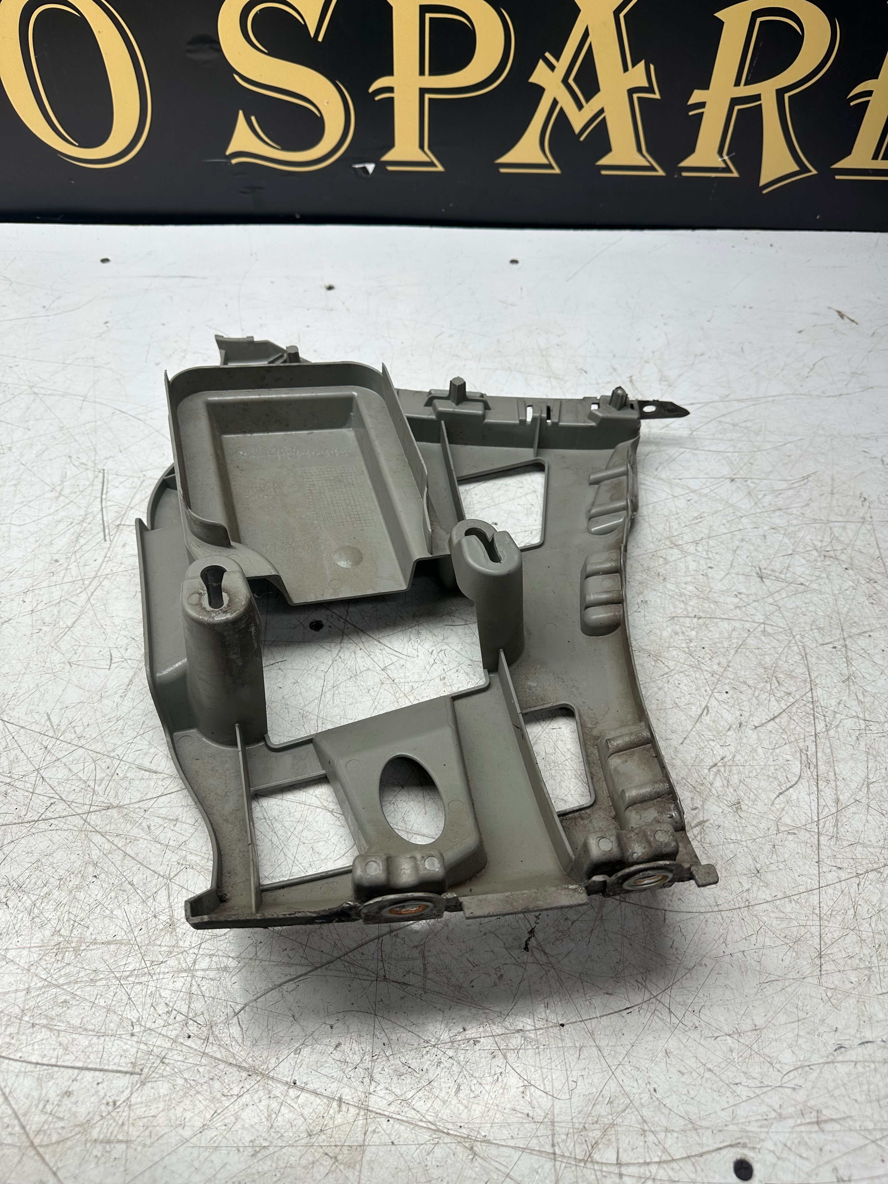 BMW 1 Series F20/F21 Rear Left Bumper Bracket (M Sport Models) (2015–2019)(8063451)