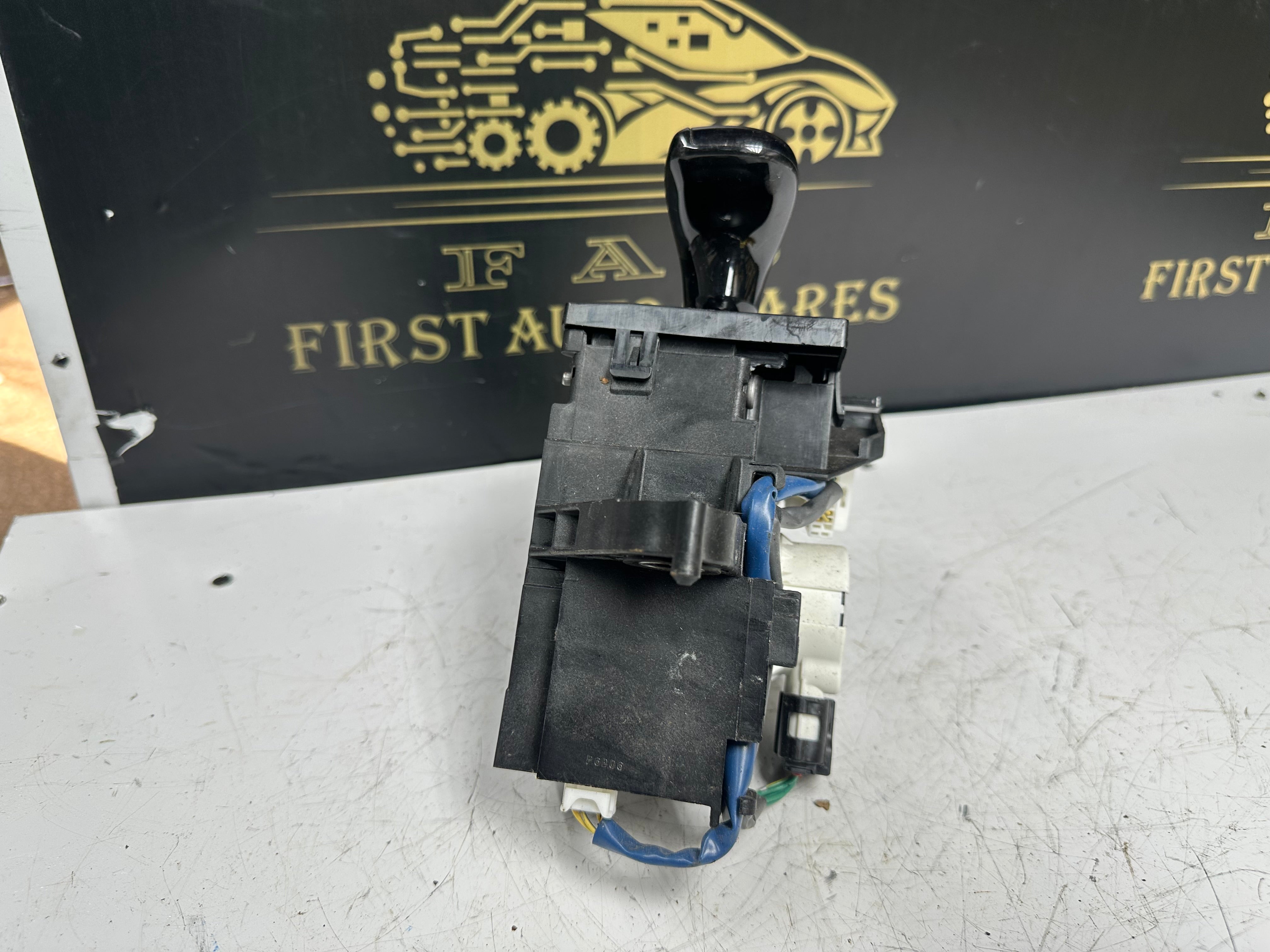 Toyota Auris 2015 Automatic Gear Selector (75C582-RHD) (>PA66-GF3<) (75G187)