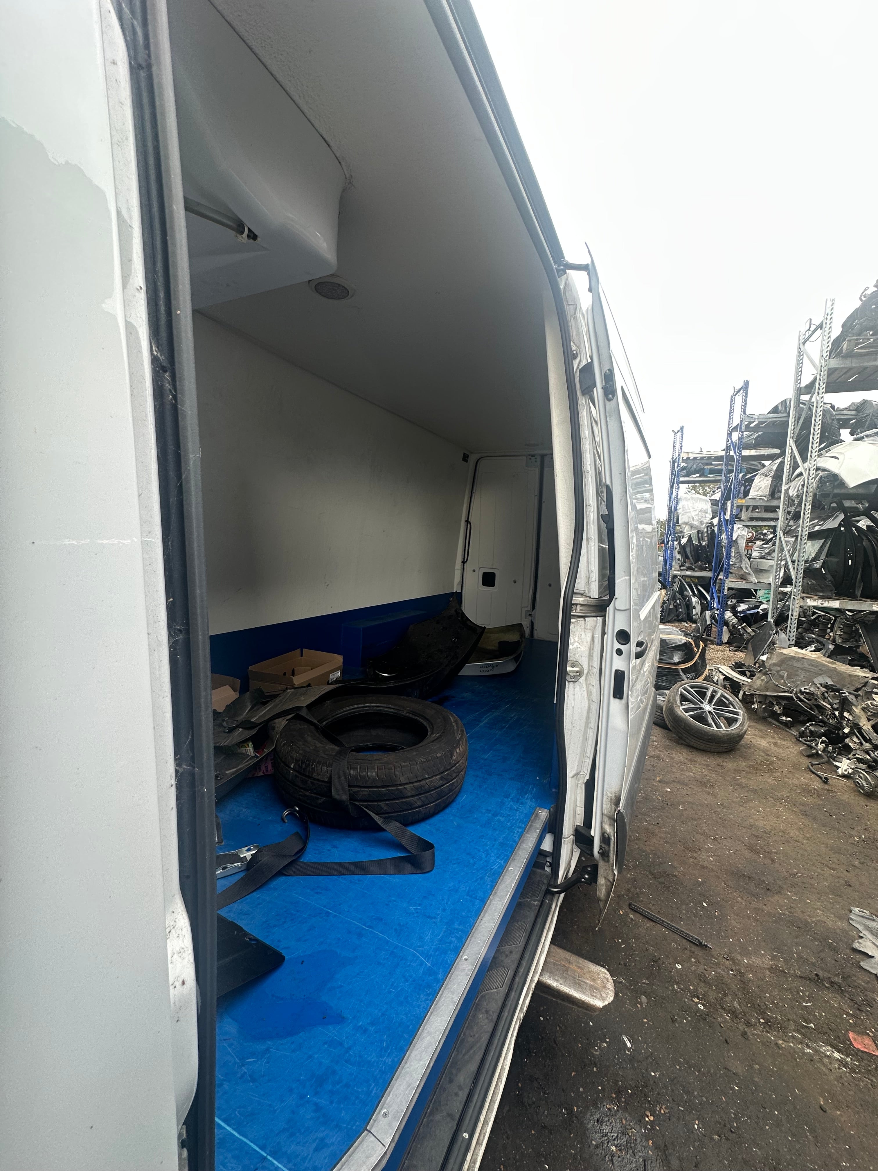 Mercedes-Benz Sprinter 317 Progressive CDI 2.0 Diesel 2023 – For Parts