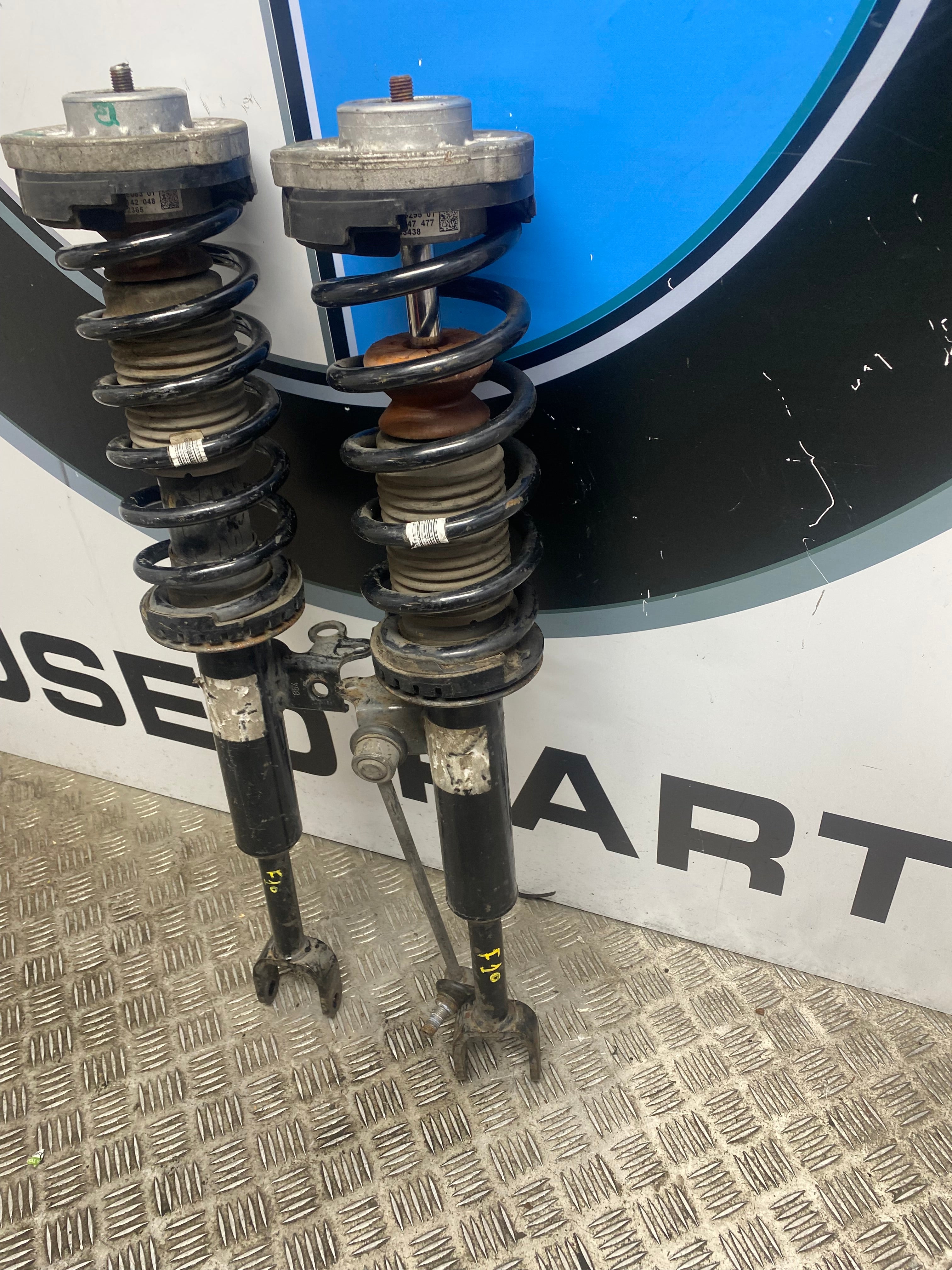 BMW 5 Series F10 Front Left & Right Shock Absorber Strut 2010–2016 (6329501)