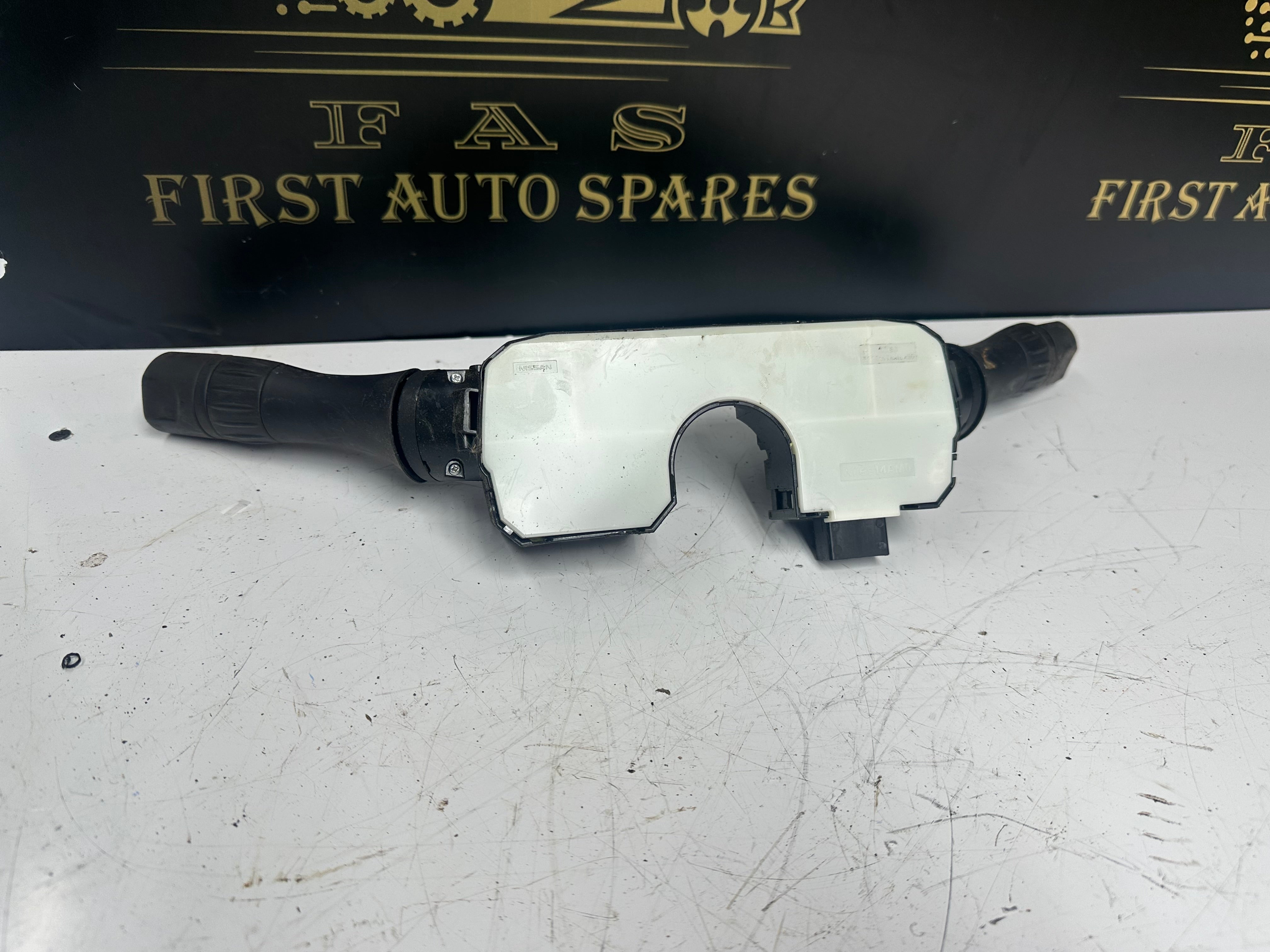 Nissan Micra Turn Signals Control / Indicator Wiper Stalk Switch (NILES14AM0)