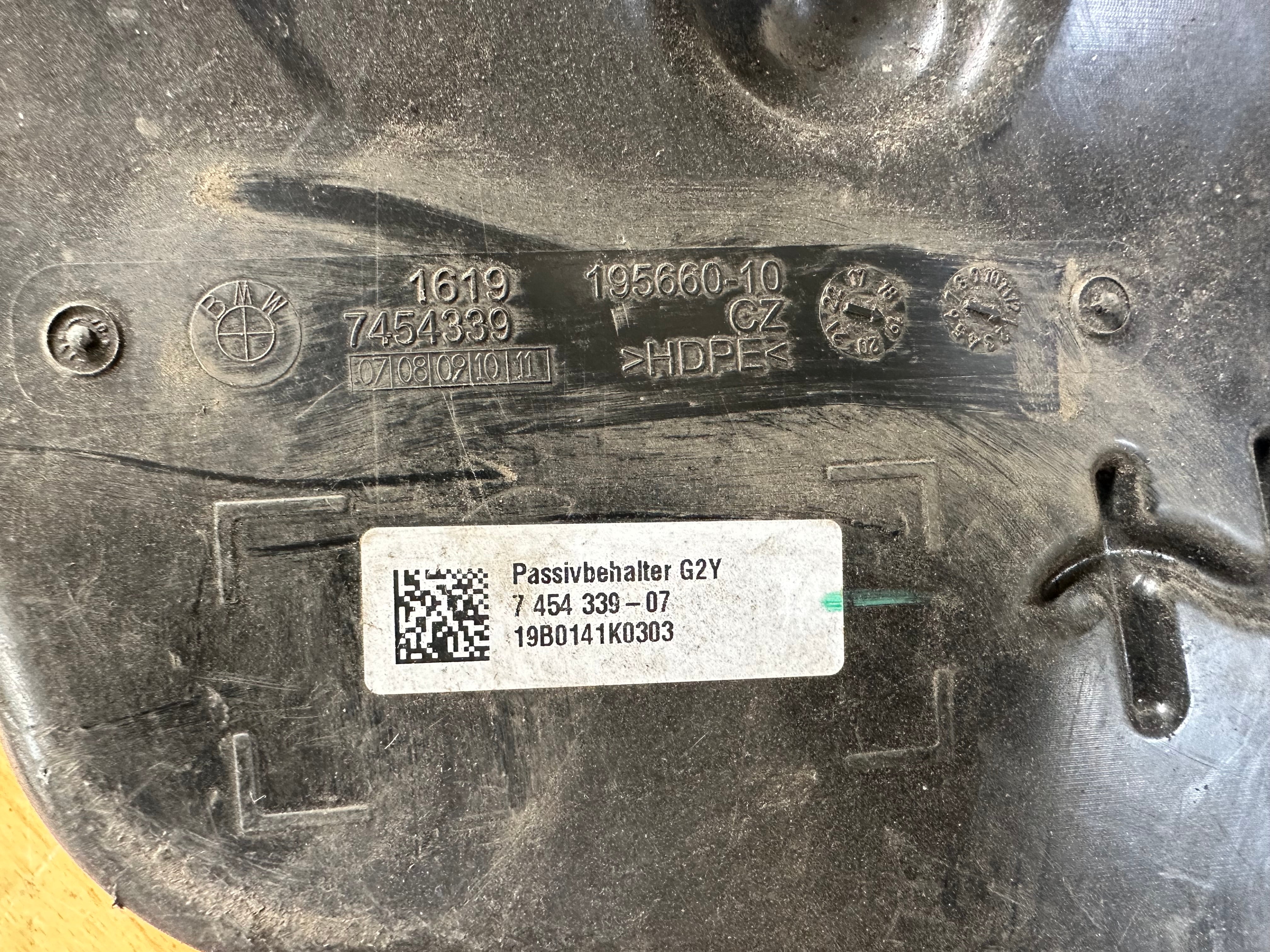 BMW 3 Series G20 Diesel AdBlue Fuel Tank (16197454339) (195660-10) (7454338-08)