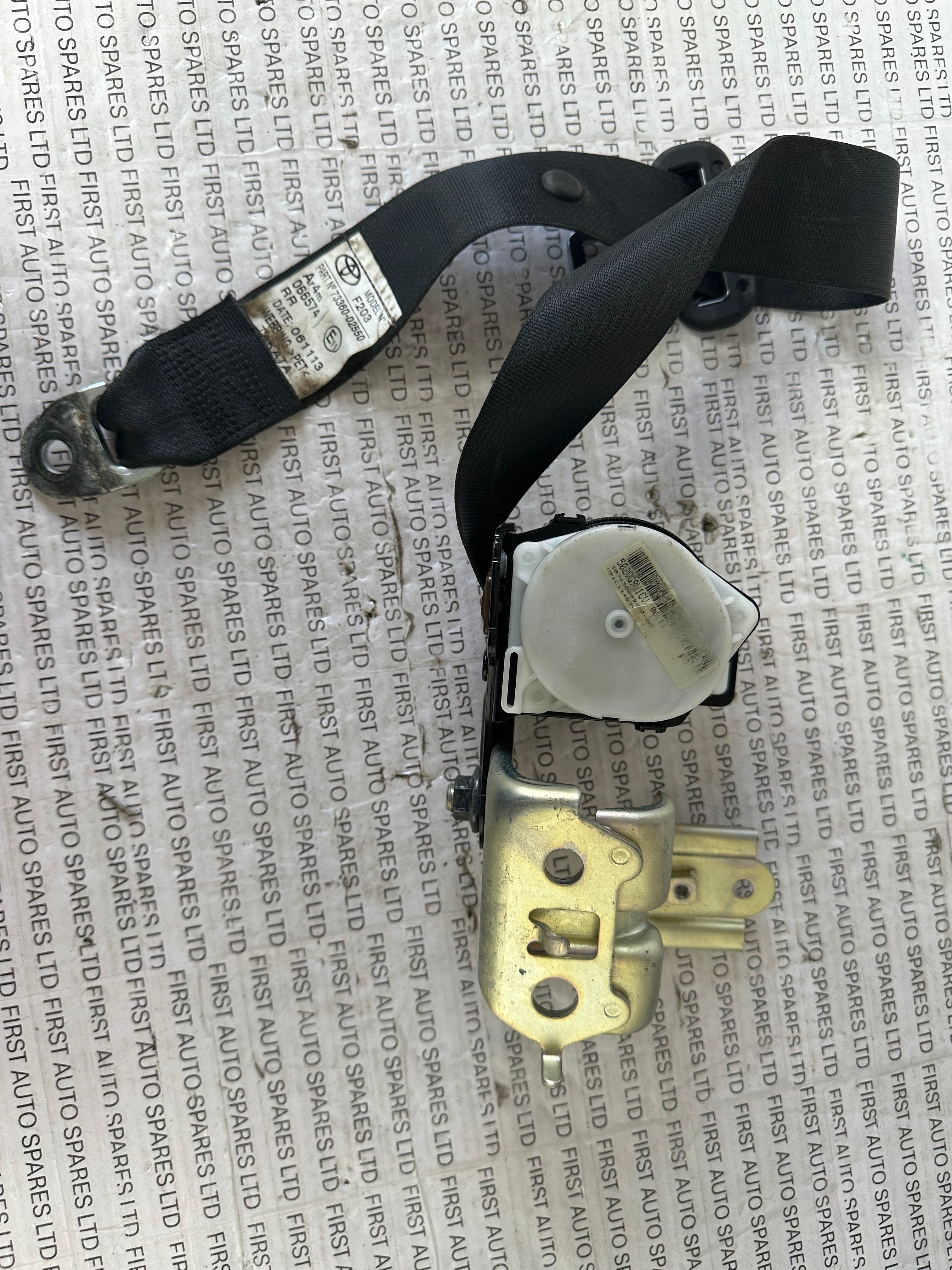 Toyota Auris 2013-2016 Rear Seat Belt (73360-02550)