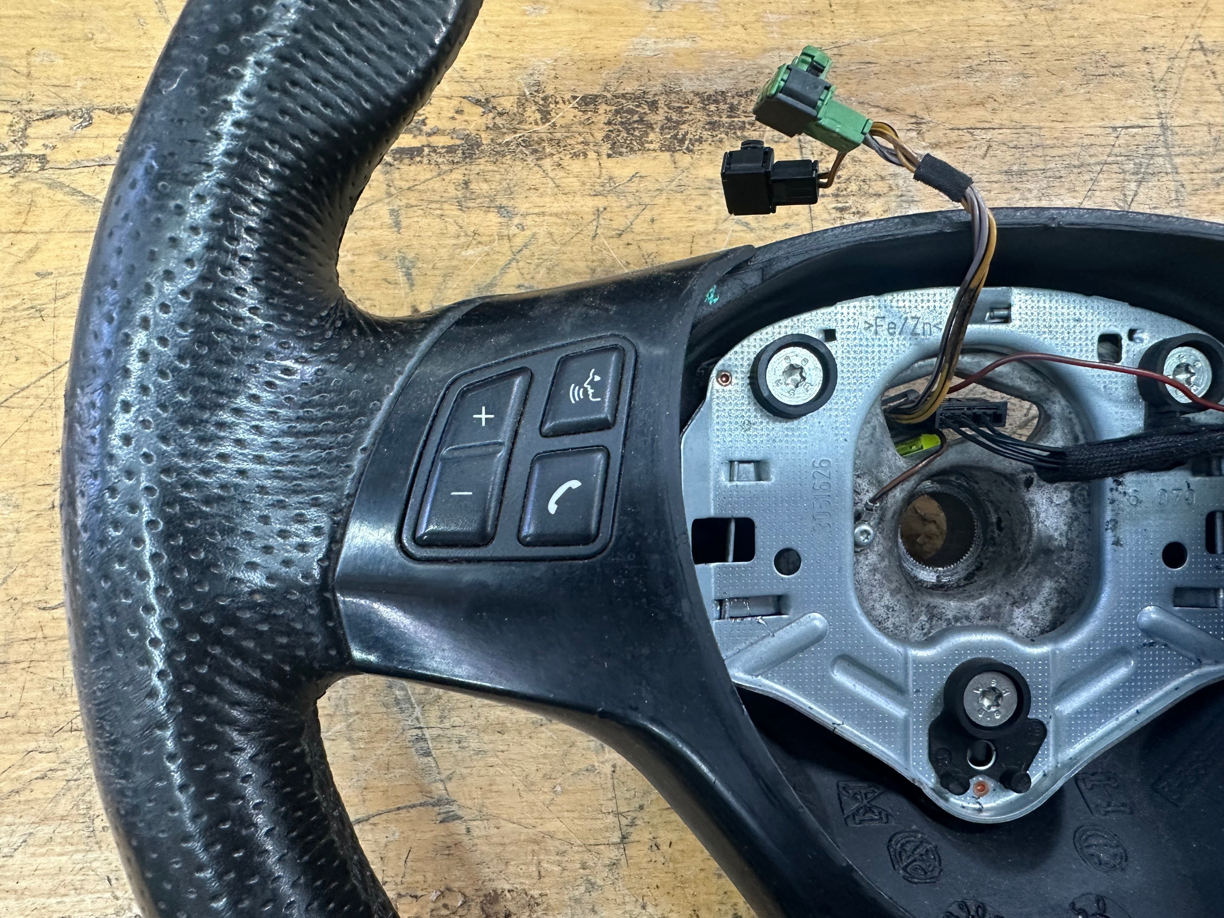BMW 3 Series M E90 E92 E82 E84 2010 Steering Wheel (7839075-01)
