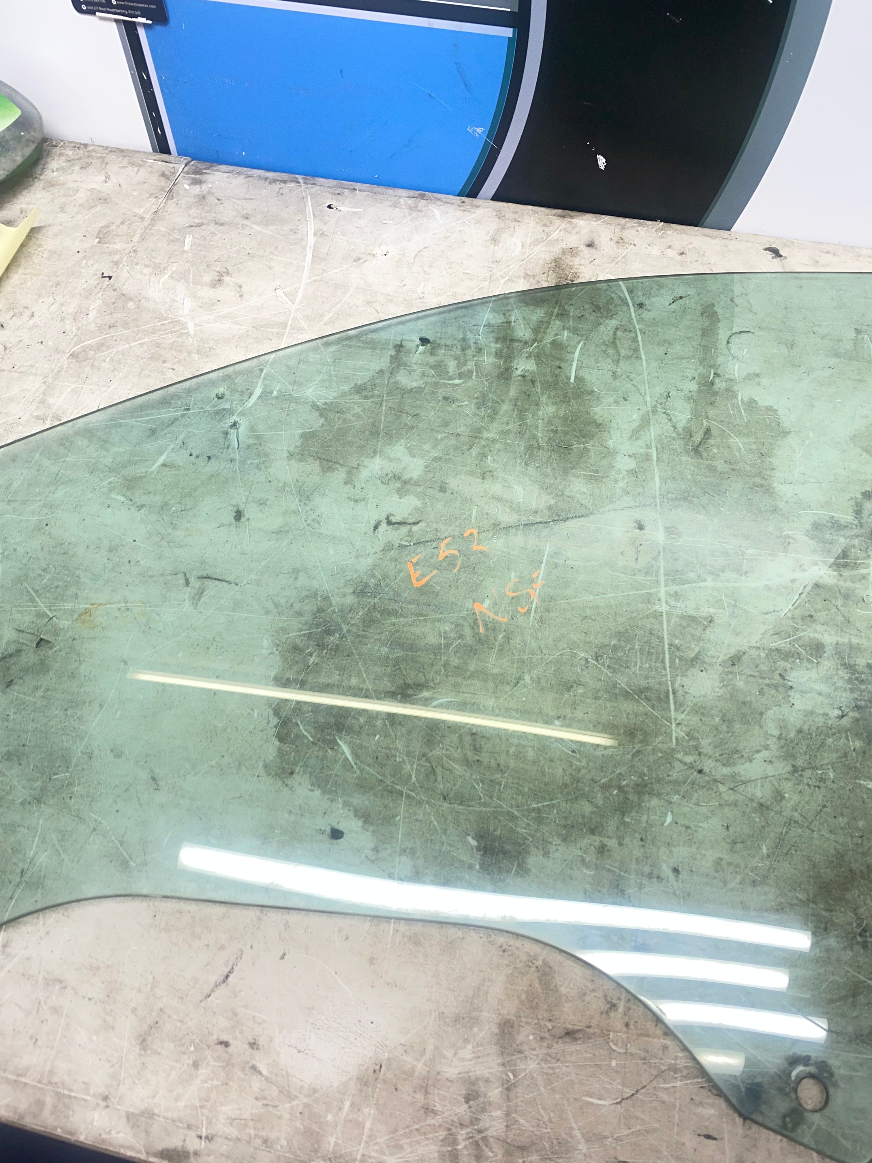 BMW Z8 E52 Front Passenger Side Window Glass 2000–2003