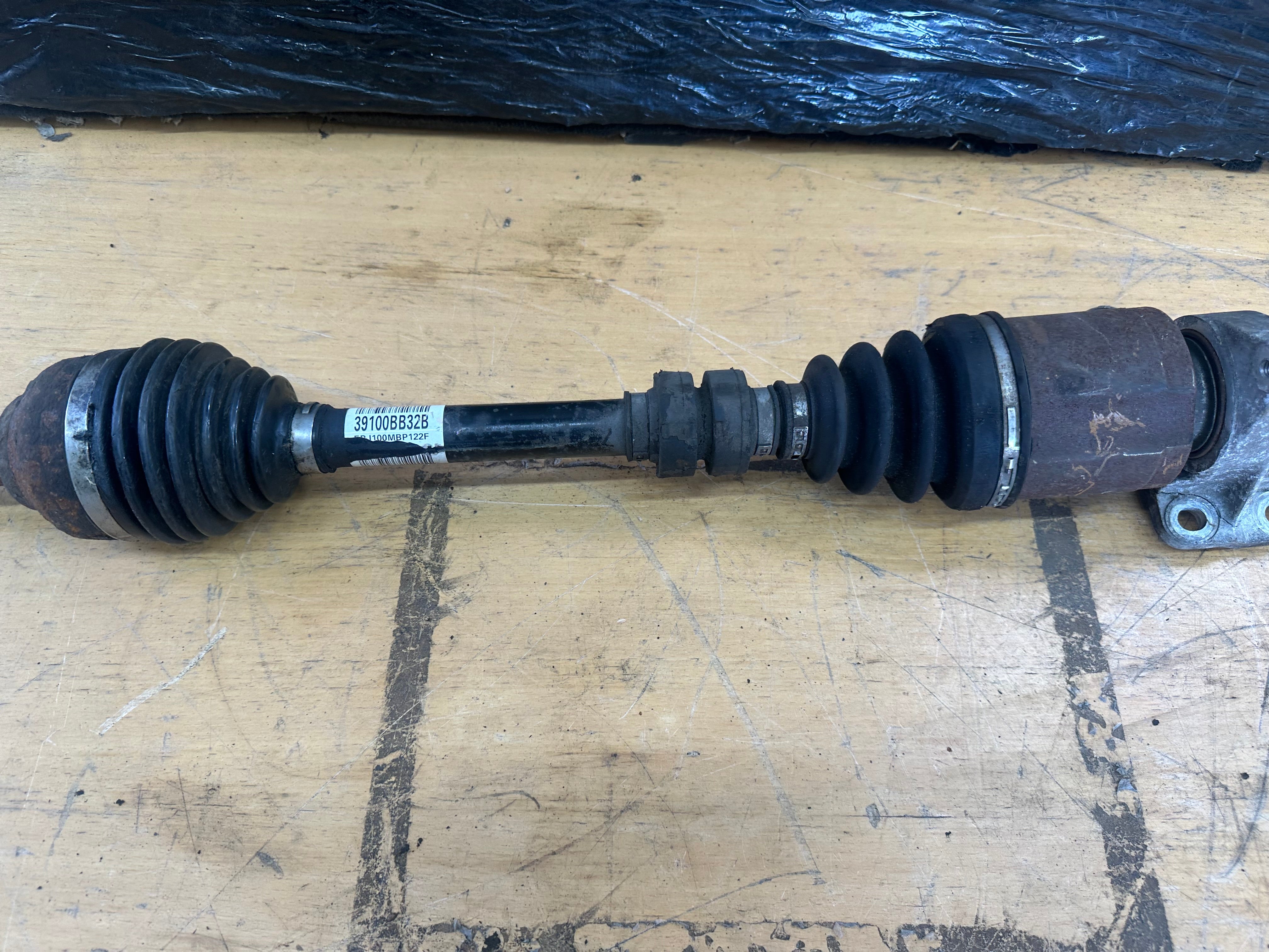 Nissan Qashqai 2013 Driveshaft Right Driver Side O/S (39100BB32B) (EBJ100MBP122F)