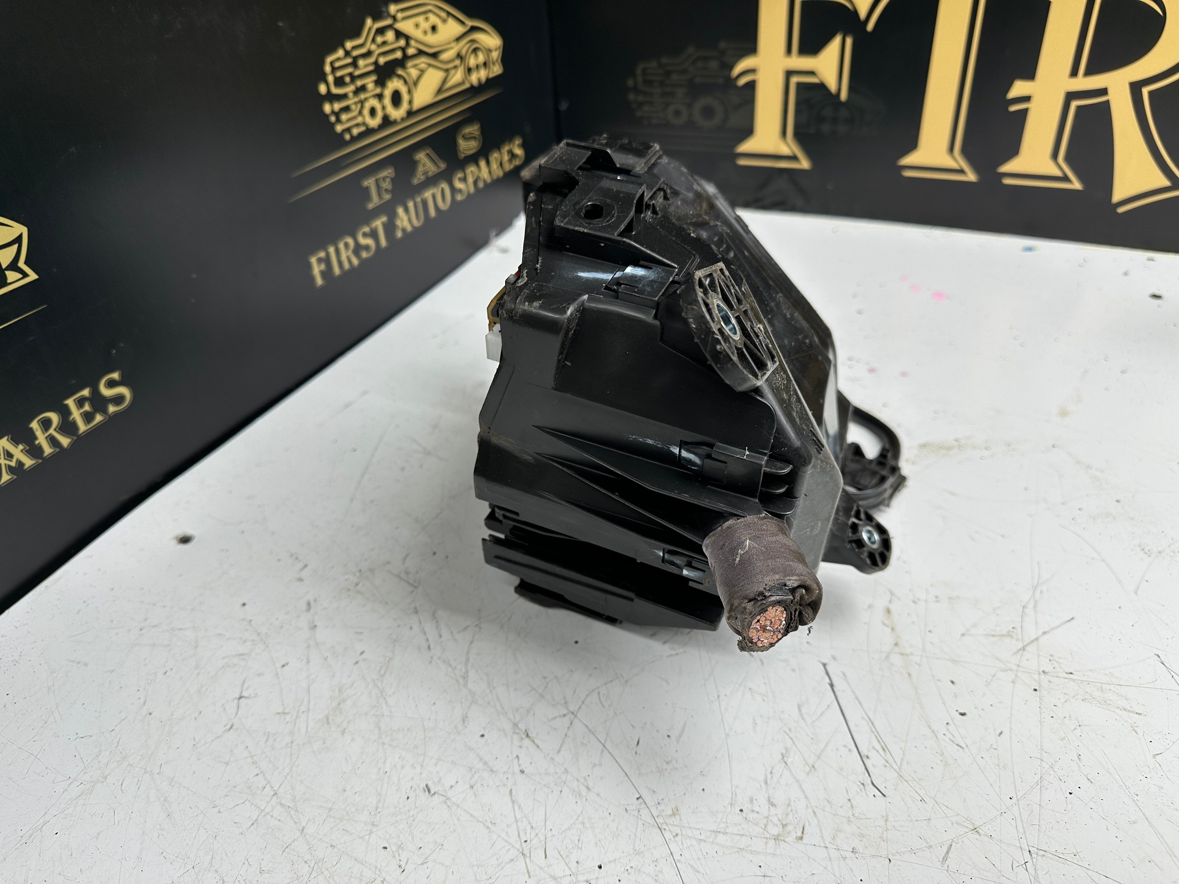 Toyota Yaris Cross 1st Generation (2020-2023) Fuse Box (82644-K005) (3810003-110)