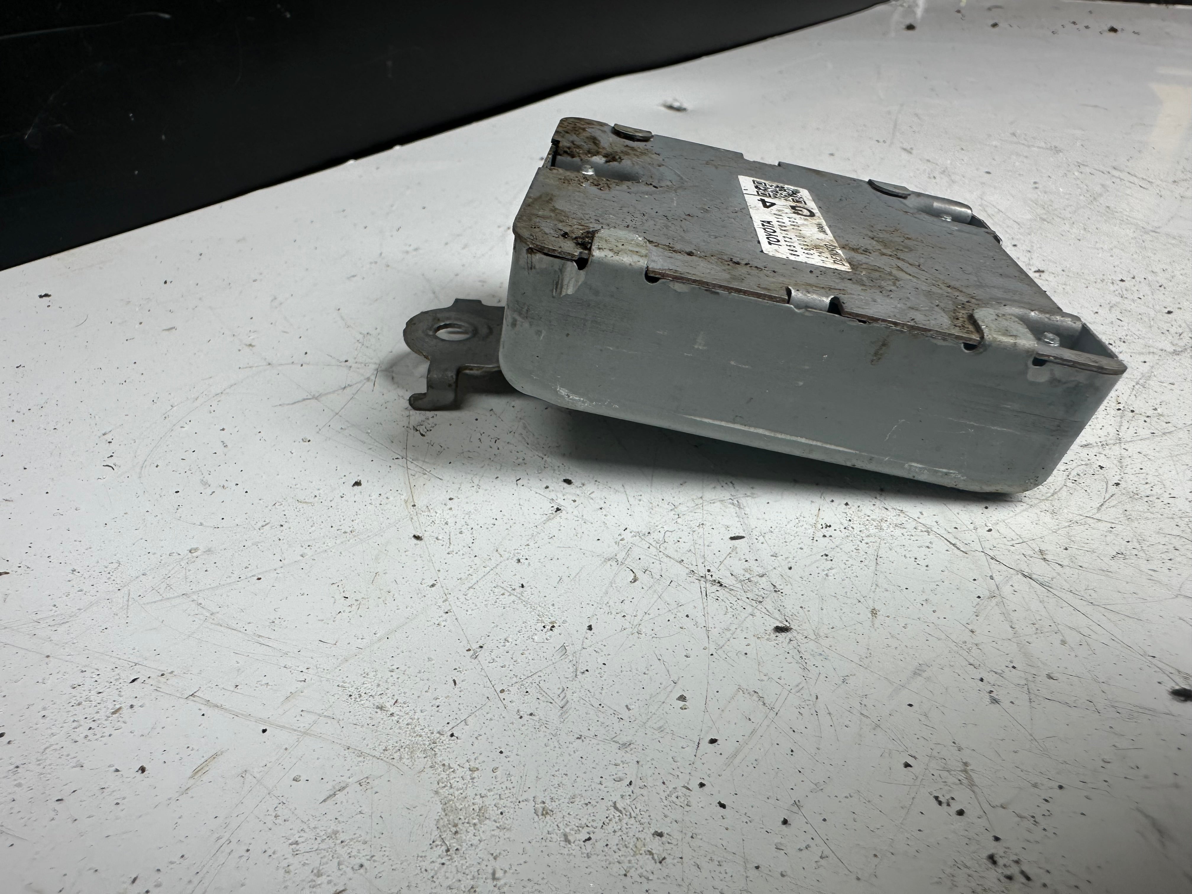 Toyota Yaris 2020 Denso Sensor Control Unit (86572-K0010) (166900-0593)