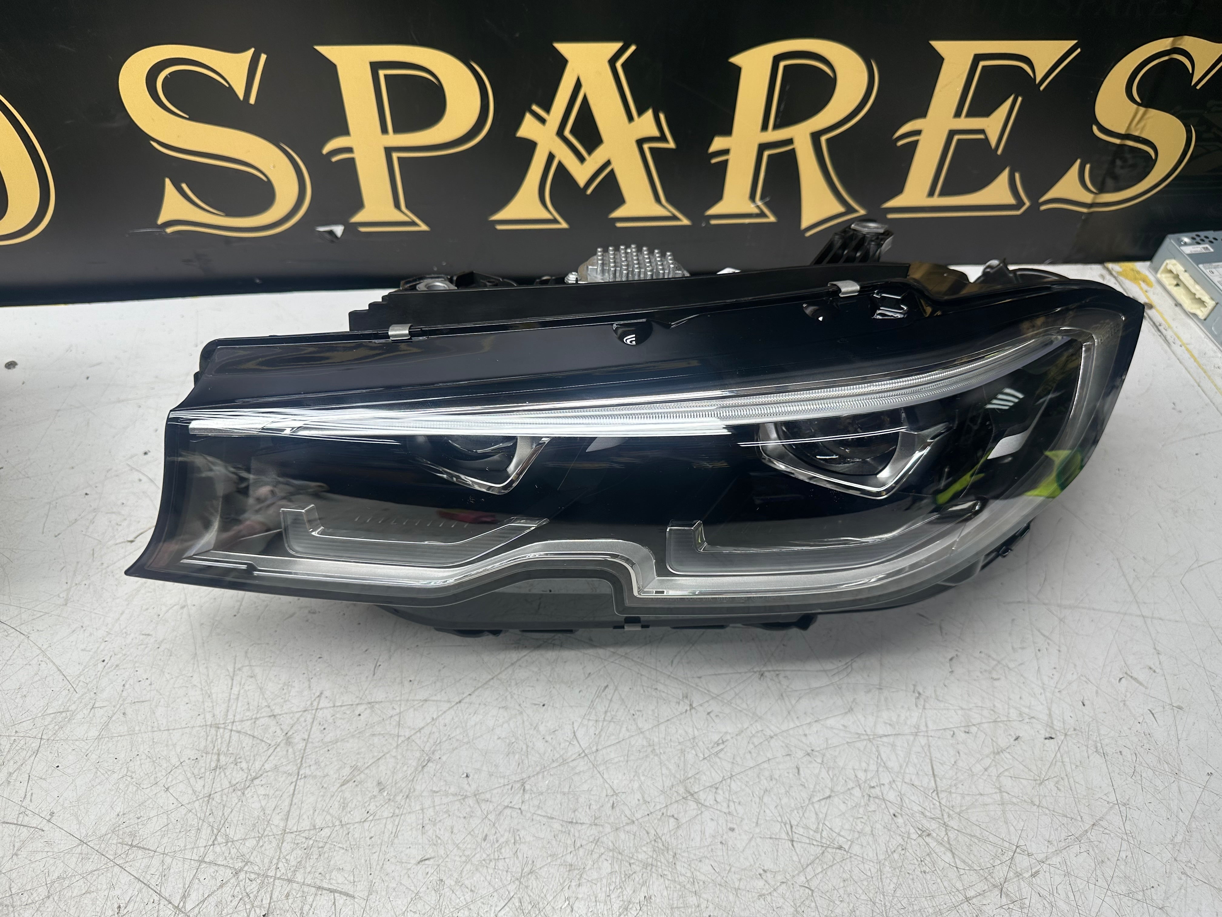 BMW 3 Series G20 / G28 Complete LED Headlight Passenger Side (9481703-07)