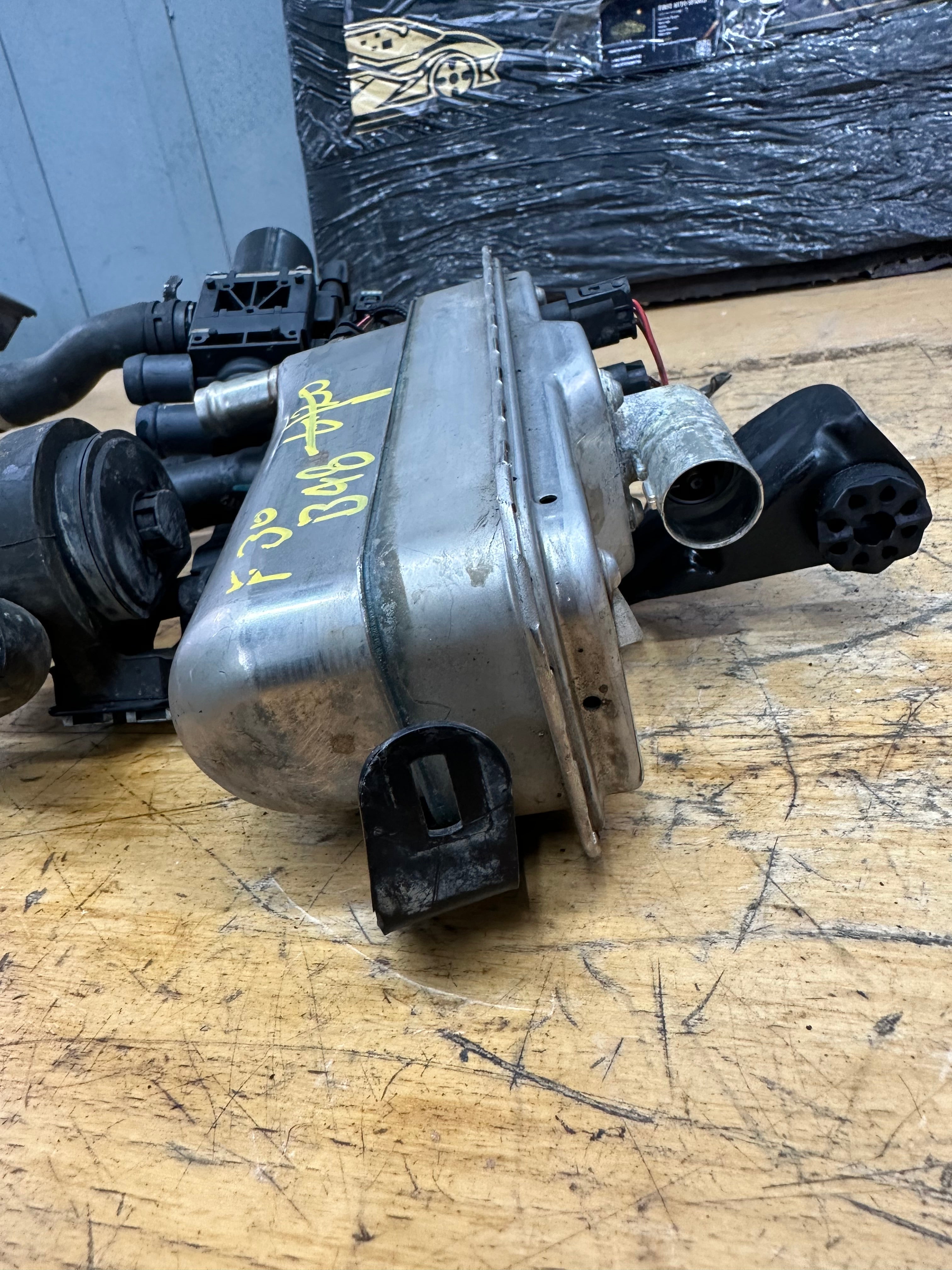 BMW 3 Series F30 B48 2012–2019 Hybrid Engine Motor Pre-Heating Unit (670612)