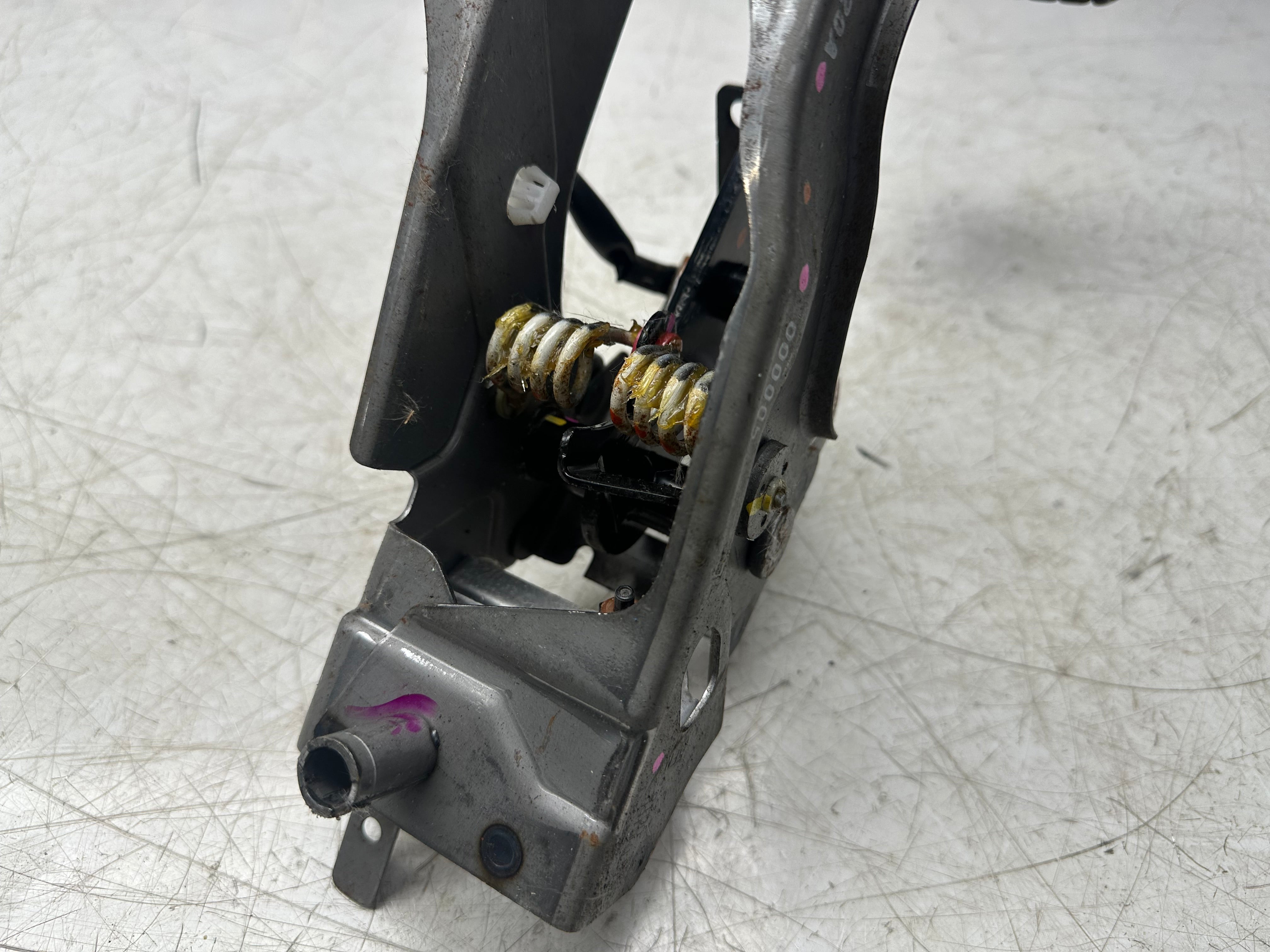 Nissan Micra 2016–2023 Clutch Pedal Assembly Mechanism