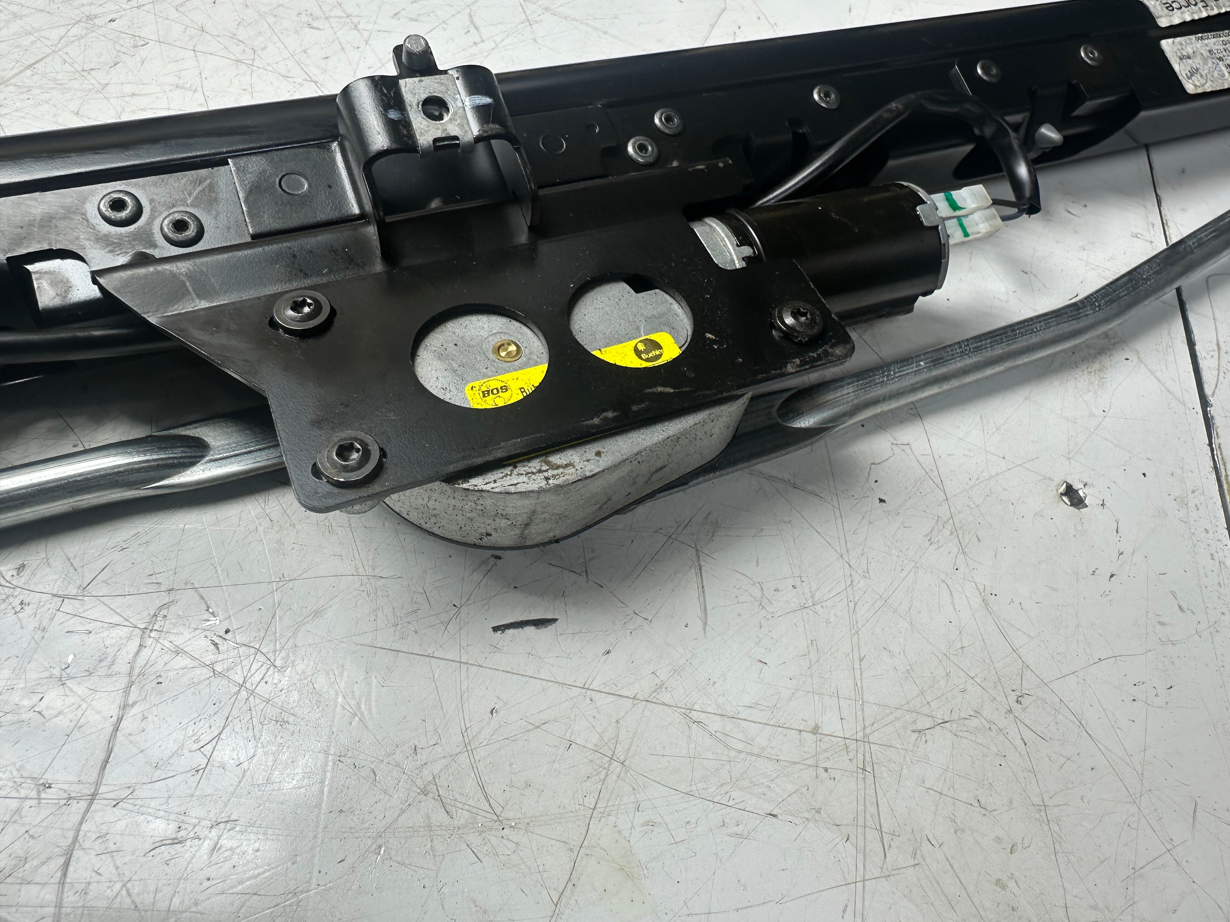 BMW 6 F06 Gran Coupe 2015 Rear Door Sun Blind Shade (7277141)