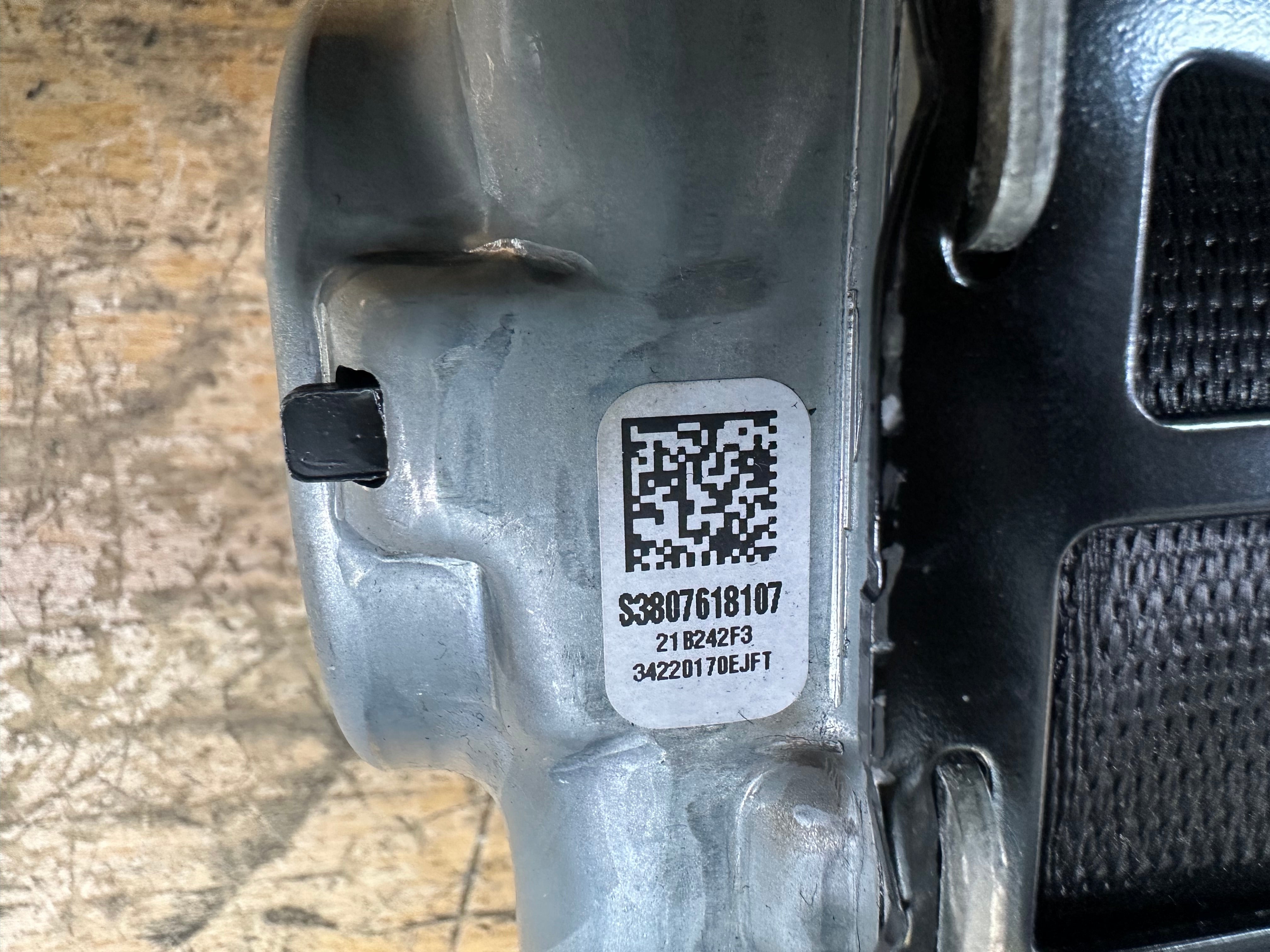 BMW X3M X4 G01 G02 F97 F98 Rear Left & Right Upper Seat Belts (34133470) (34133471)