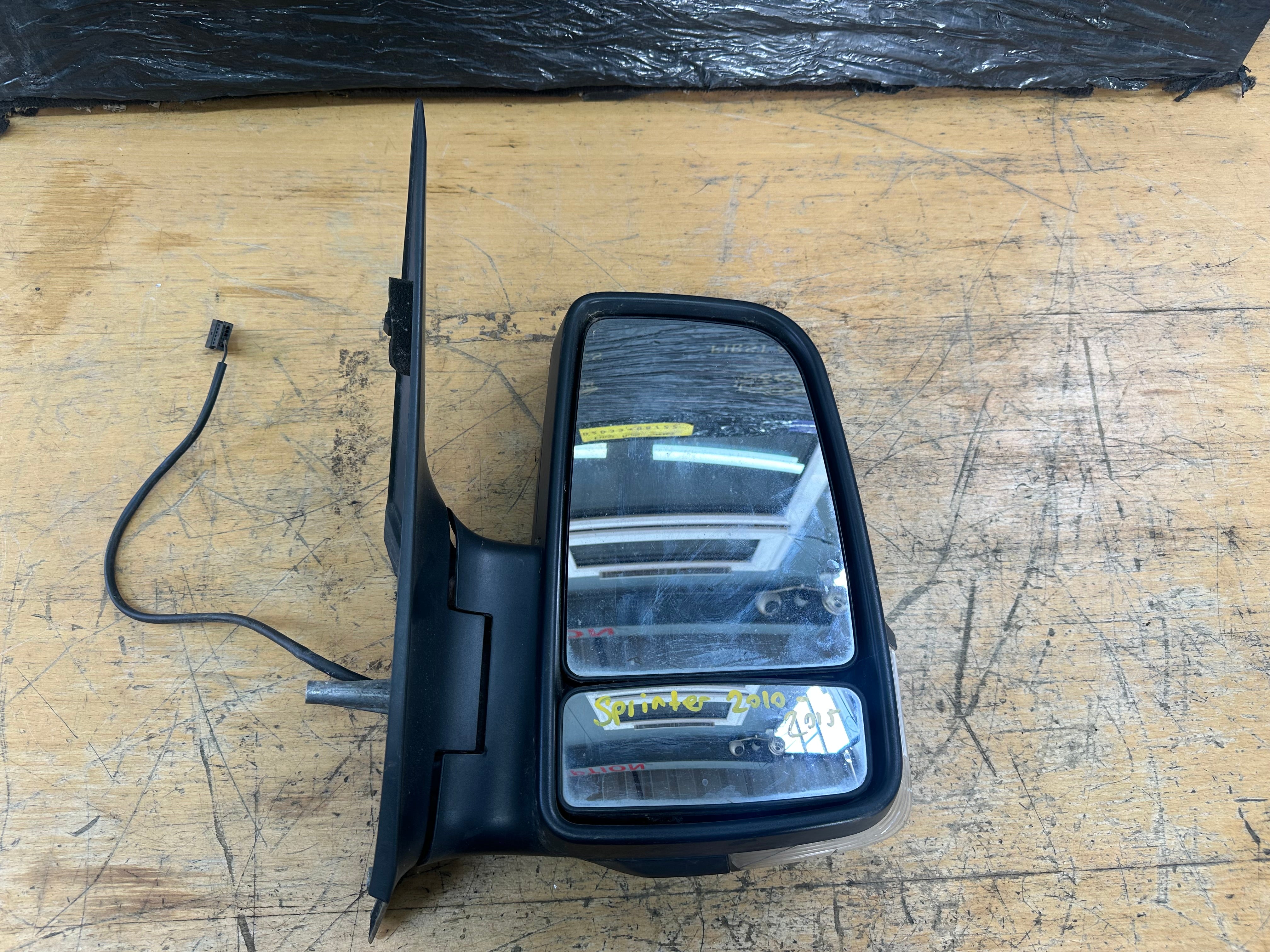 Mercedes Sprinter 2015 W906 Driver’s Right Wing Mirror (A9068102093)