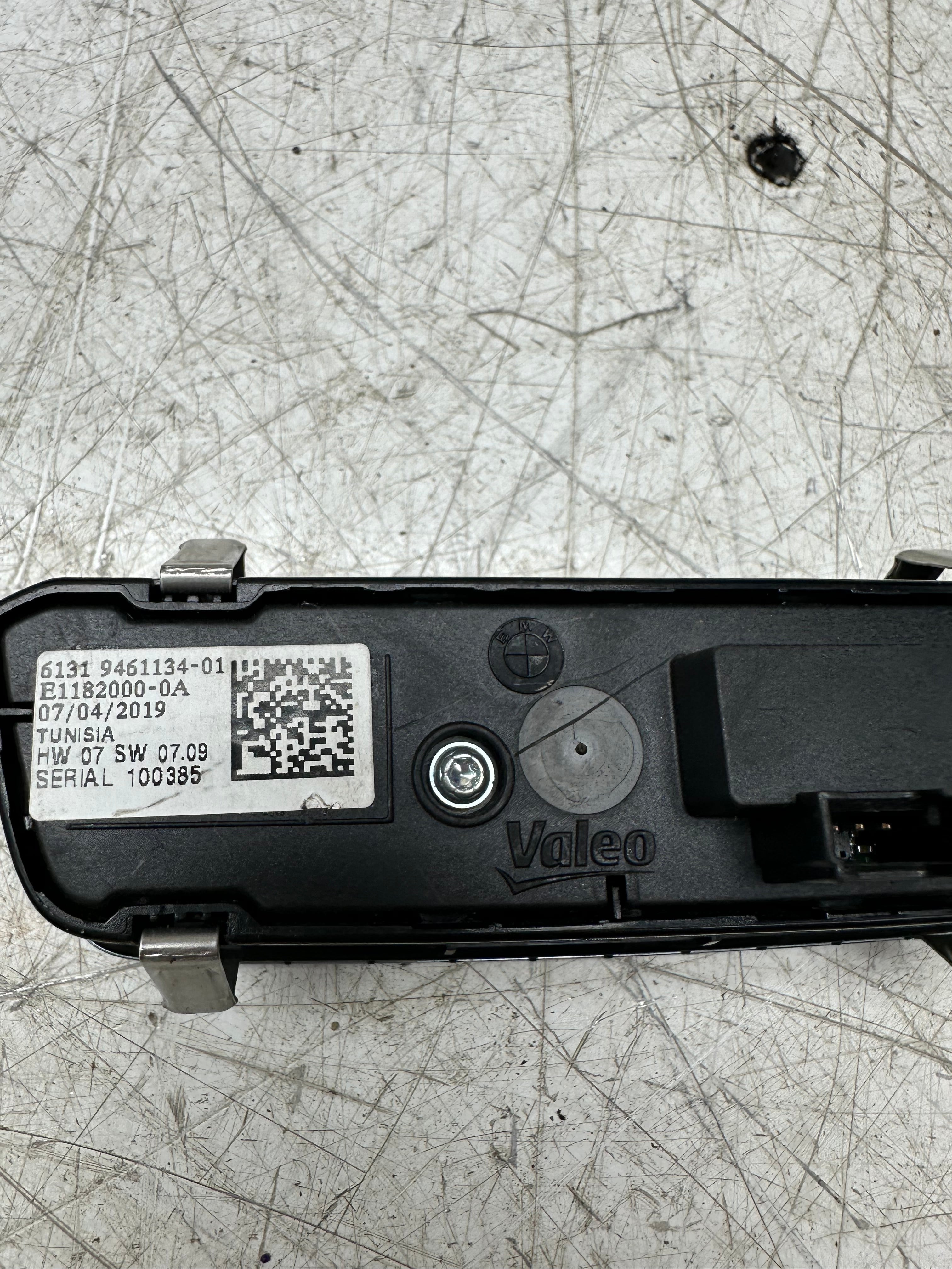 BMW X5 G05 Dashboard Light / Headlight Control Button Panel – 9461134