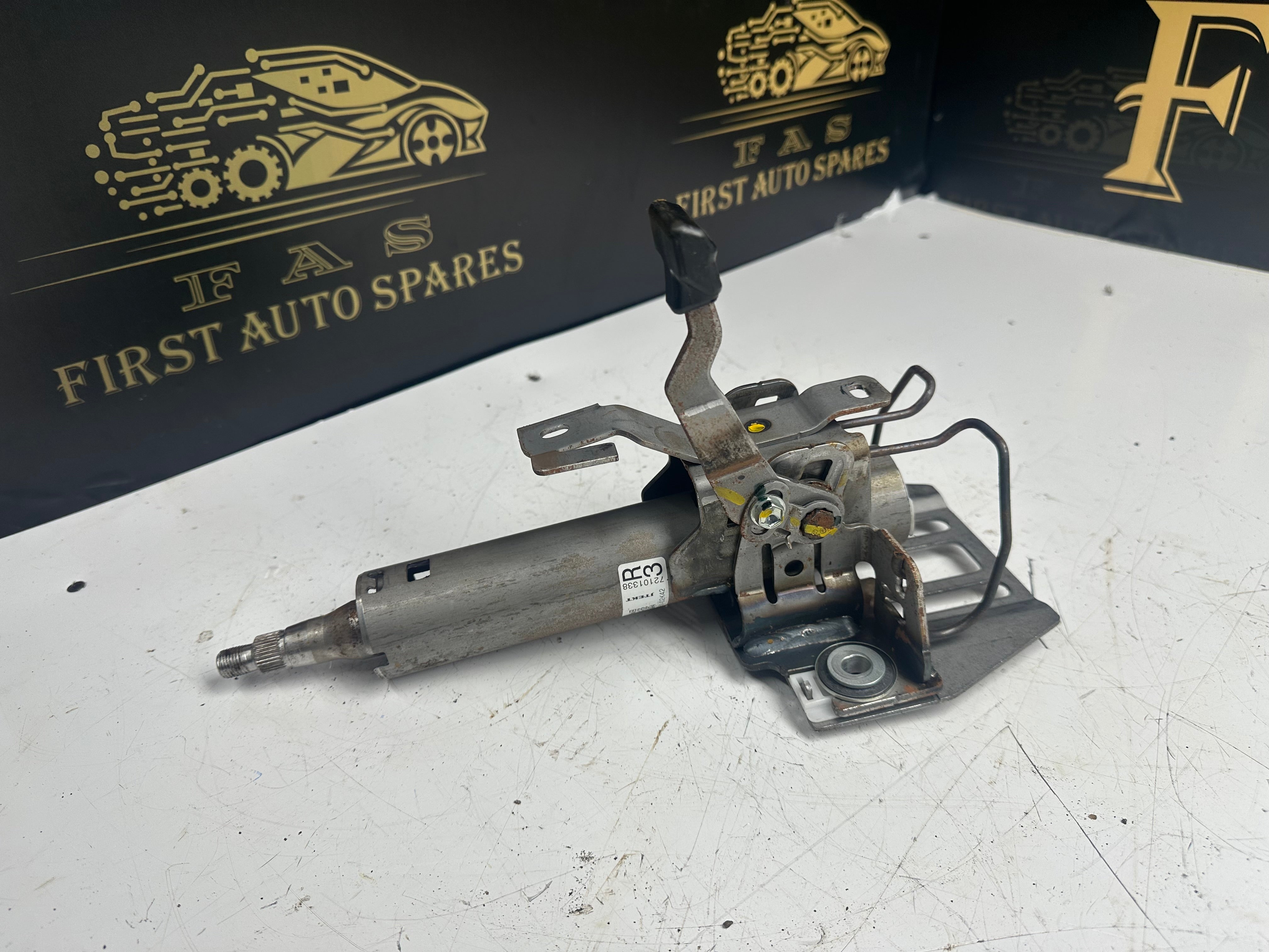 Toyota Auris Steering Column Joint (45250-02K42)