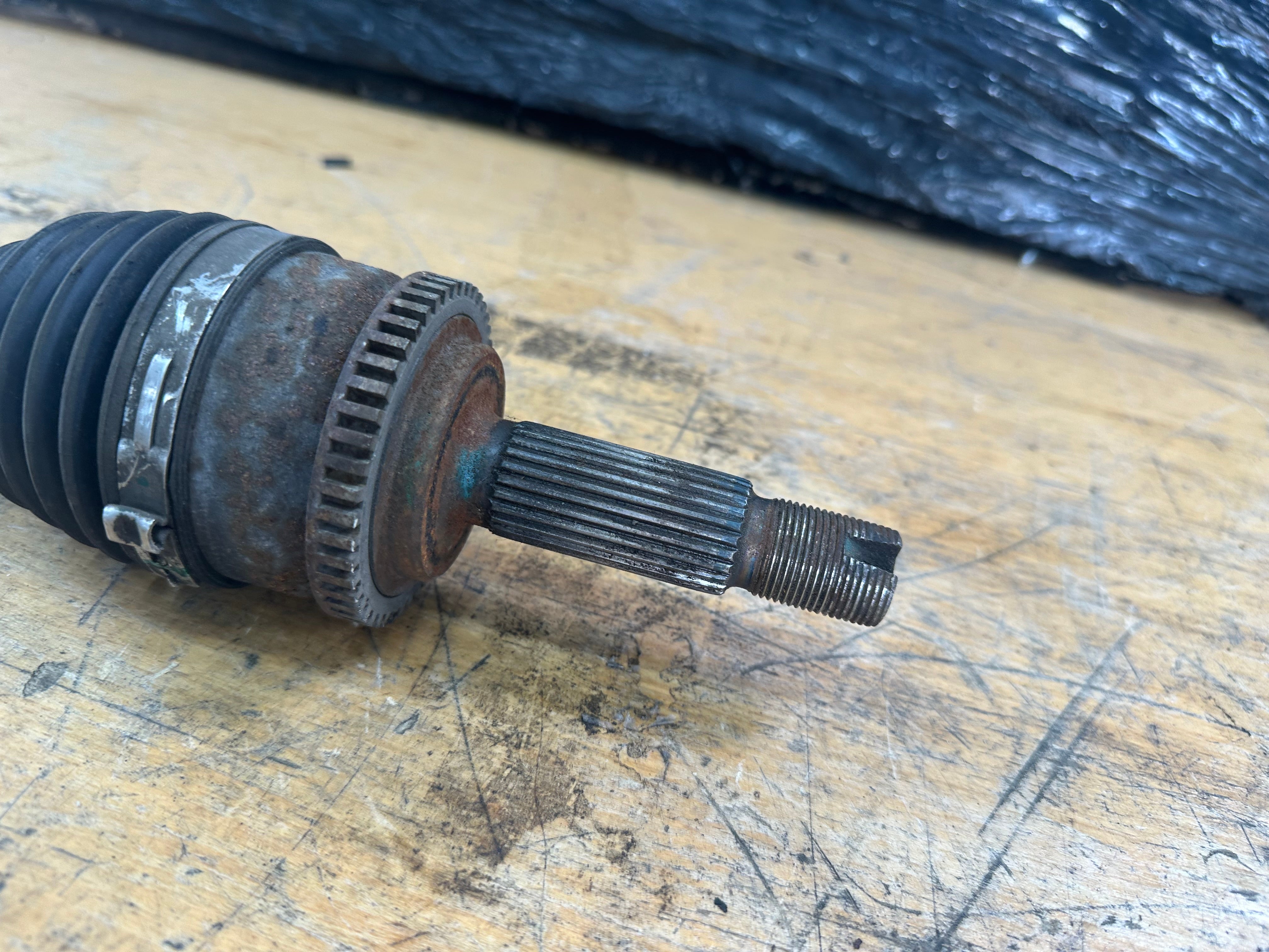 Hyundai i10 Front Left Passenger Side N/S/F Driveshaft (7155-029)