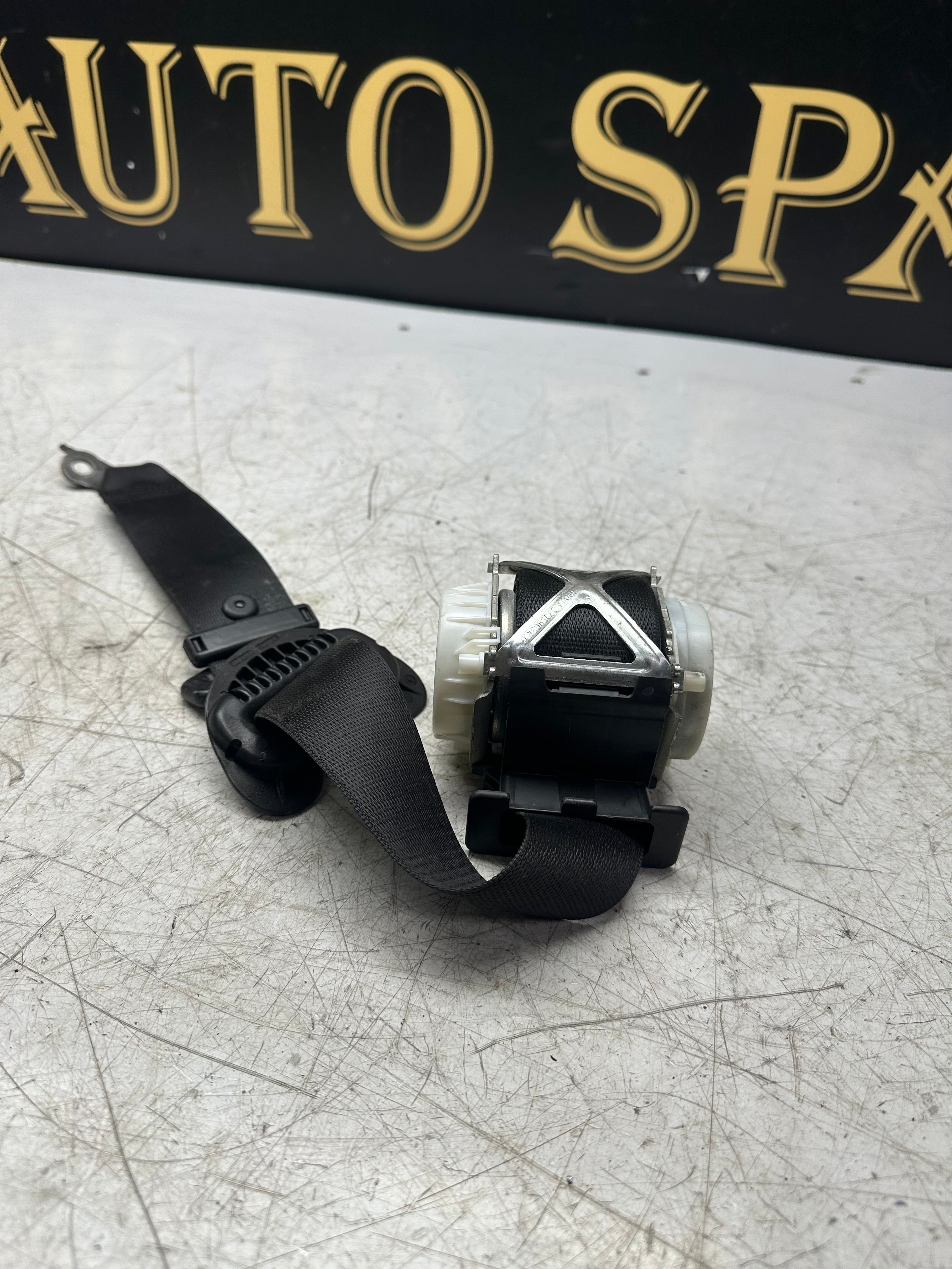 BMW 1 Series F20 / F21 Front Seat Belt – Left Passenger Side (34078320C)