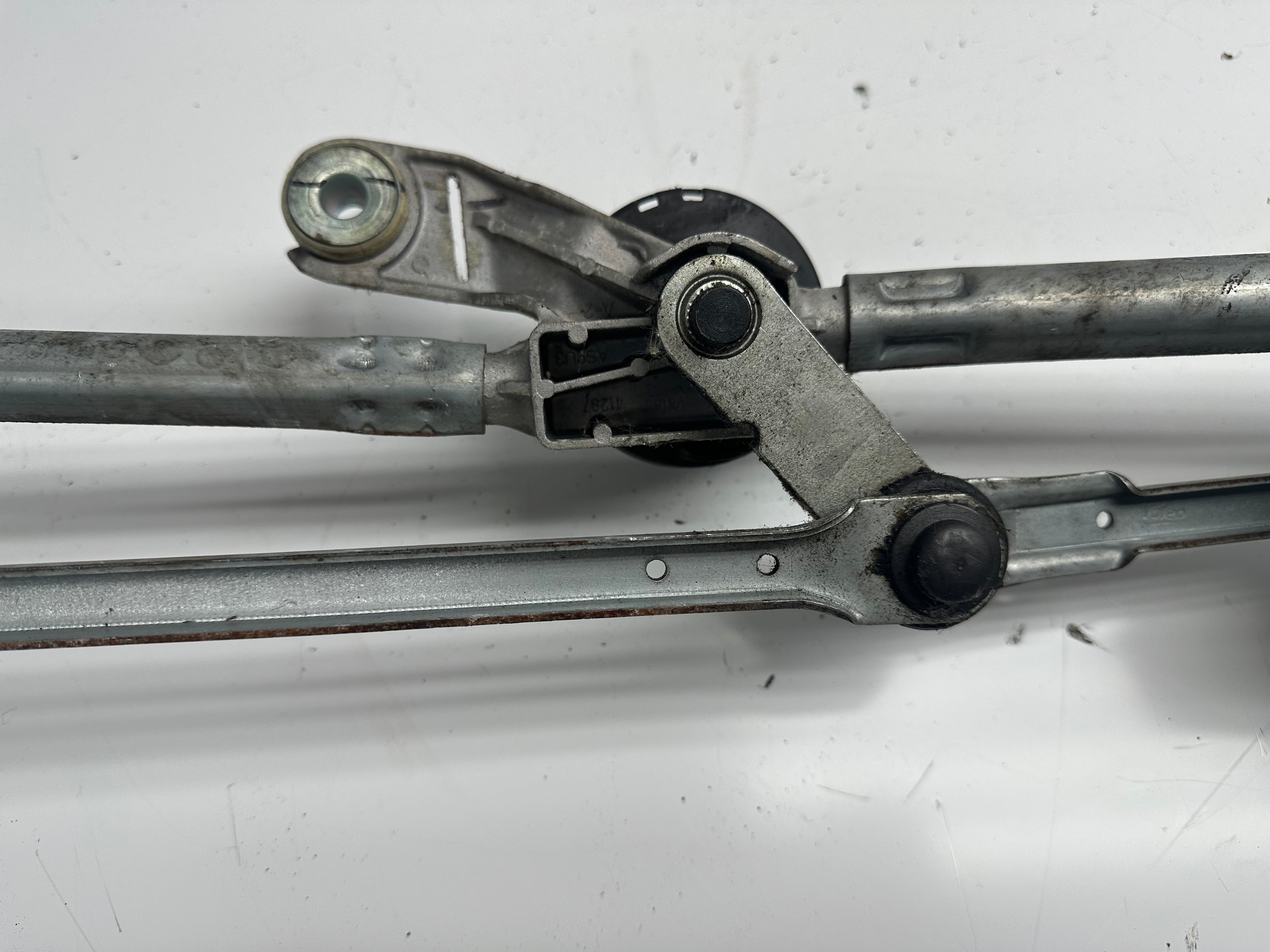 Nissan Juke Front Wiper Motor & Linkage (28800 1KE0C, W0000011243)