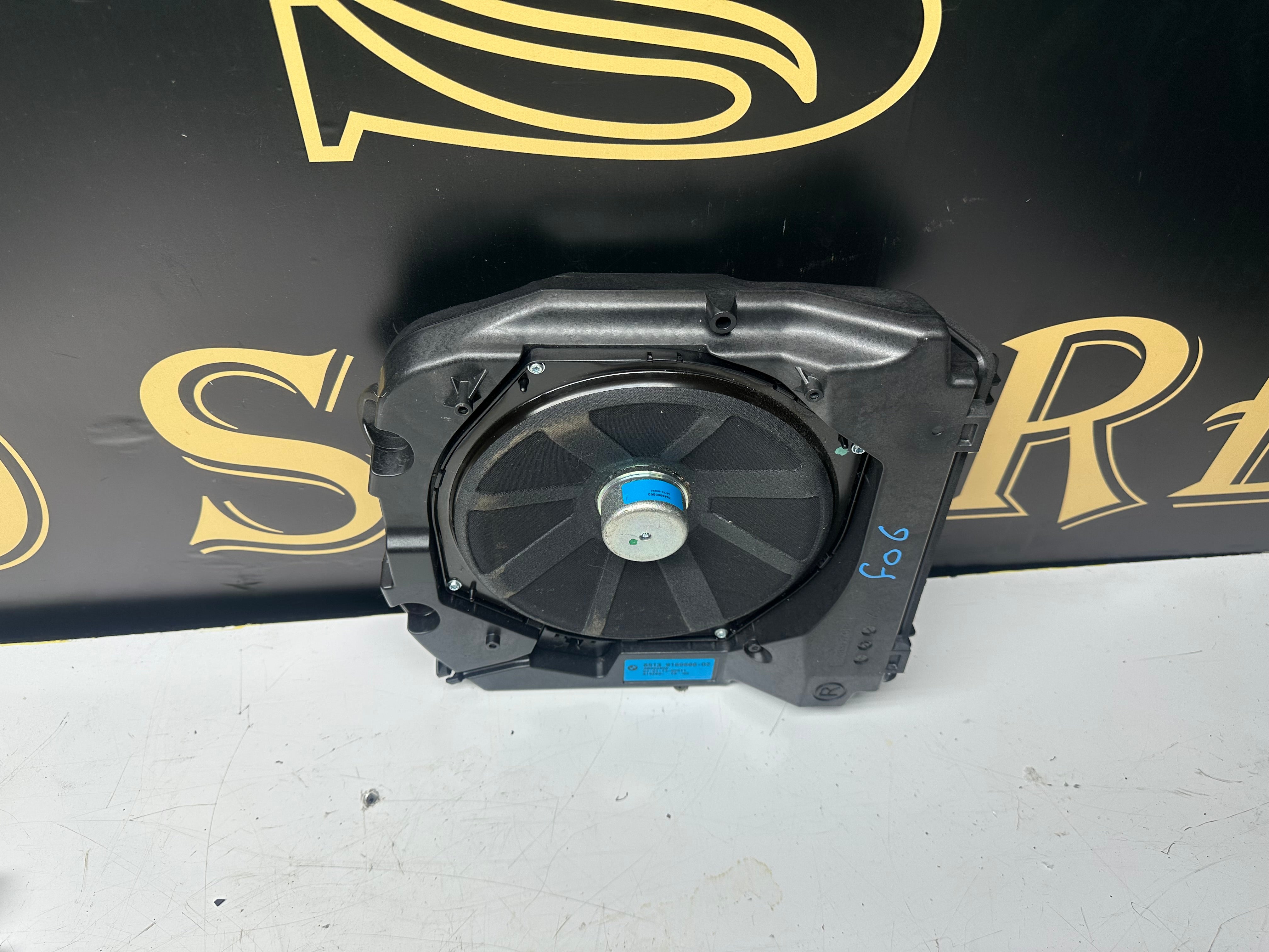 BMW F06 Central Subwoofer Bass Speakers Set (9169685-02) (9169686-02)